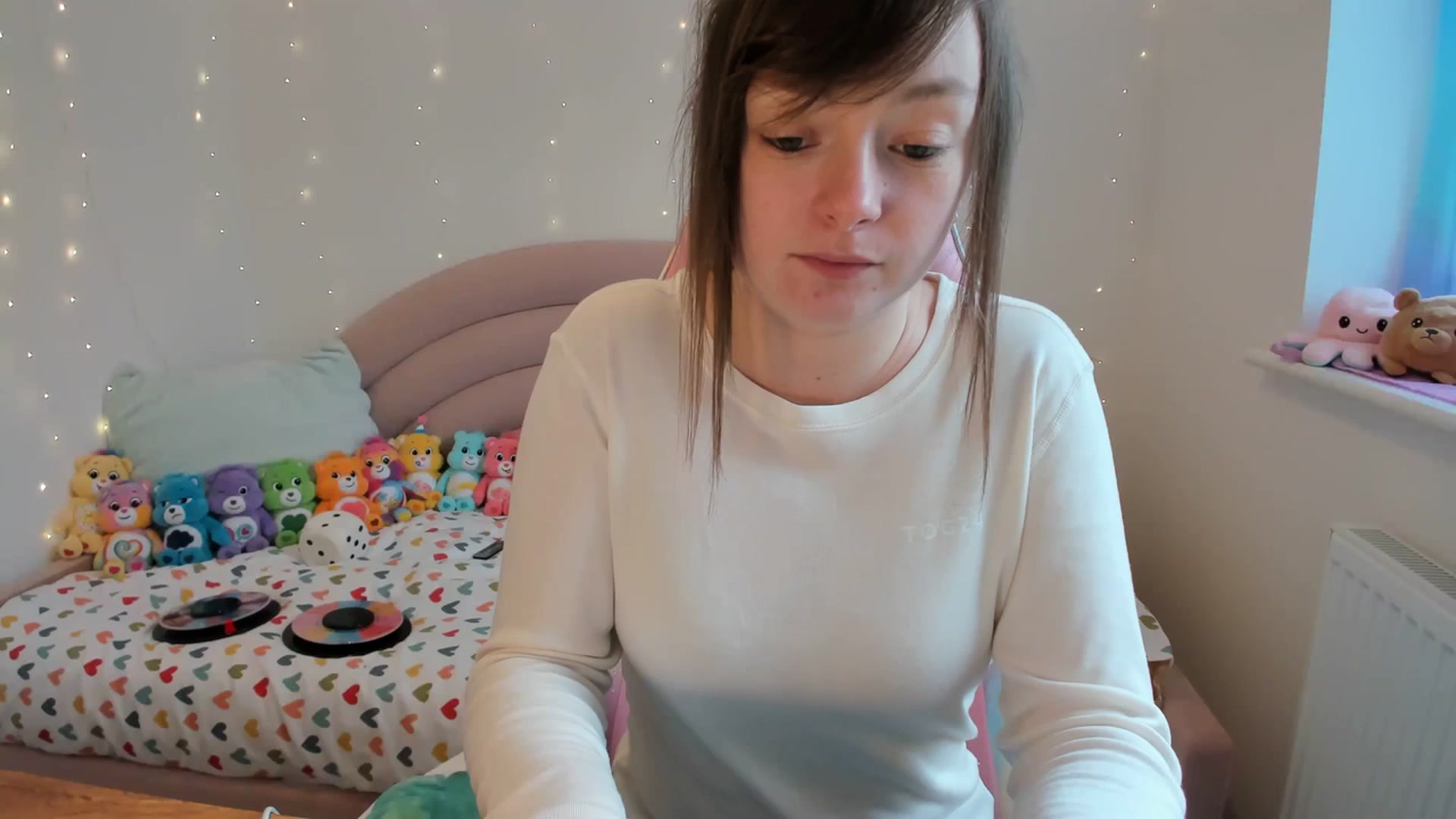 Gallery image thumbnail from JessieBear_'s myfreecams stream on, 02/29/2024, 15:27 image 19 of 20