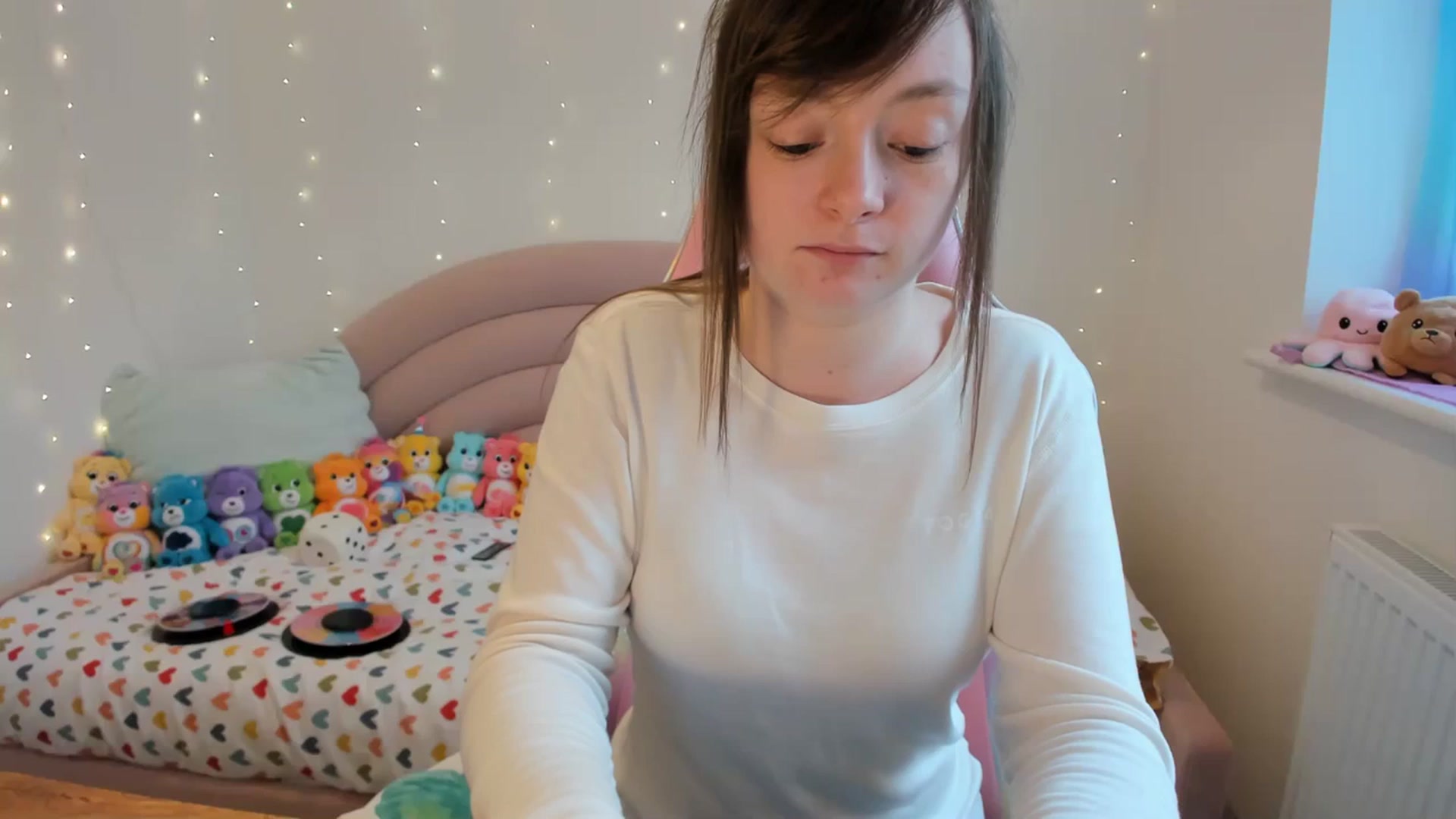 Gallery image thumbnail from JessieBear_'s myfreecams stream on, 02/29/2024, 17:08 image 7 of 20