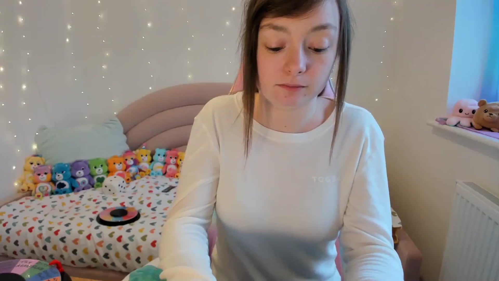 Gallery image thumbnail from JessieBear_'s myfreecams stream on, 02/29/2024, 17:08 image 10 of 20