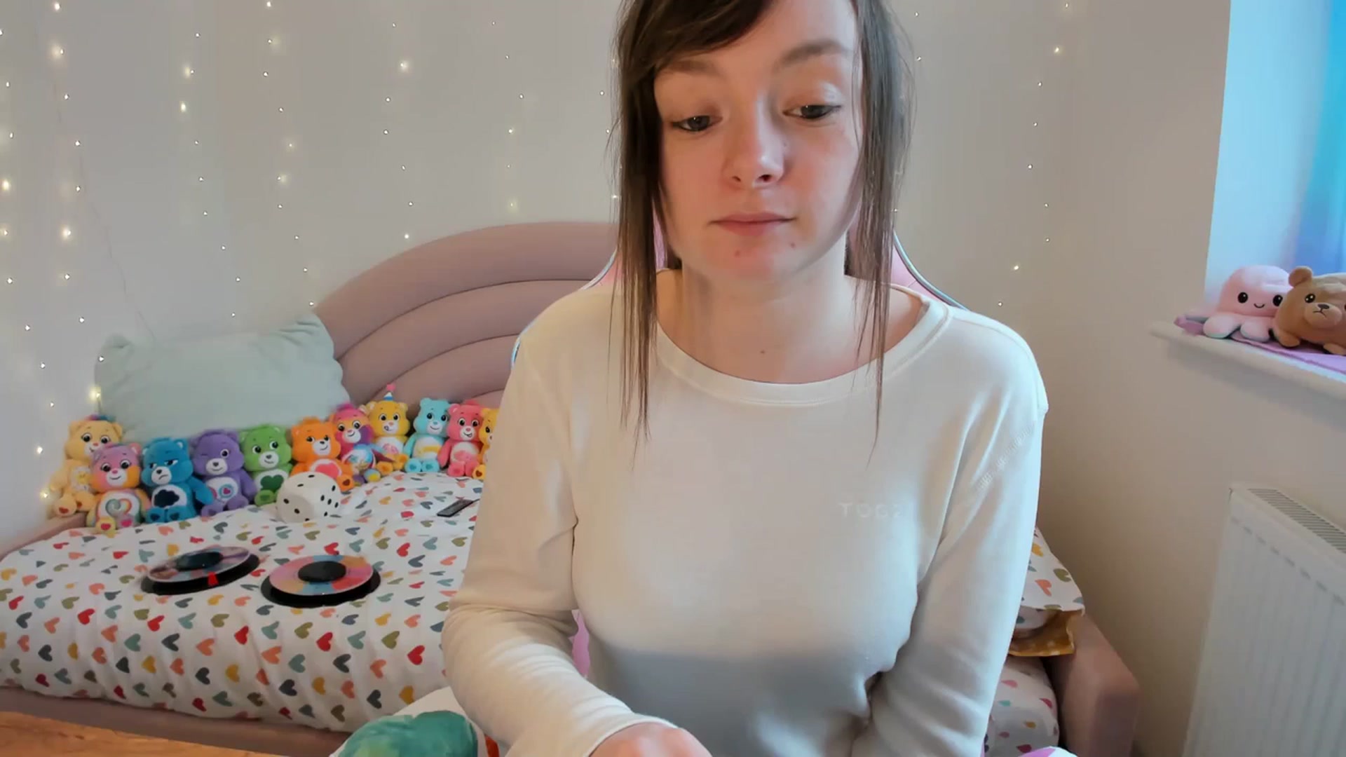 Gallery image thumbnail from JessieBear_'s myfreecams stream on, 02/29/2024, 17:08 image 1 of 20