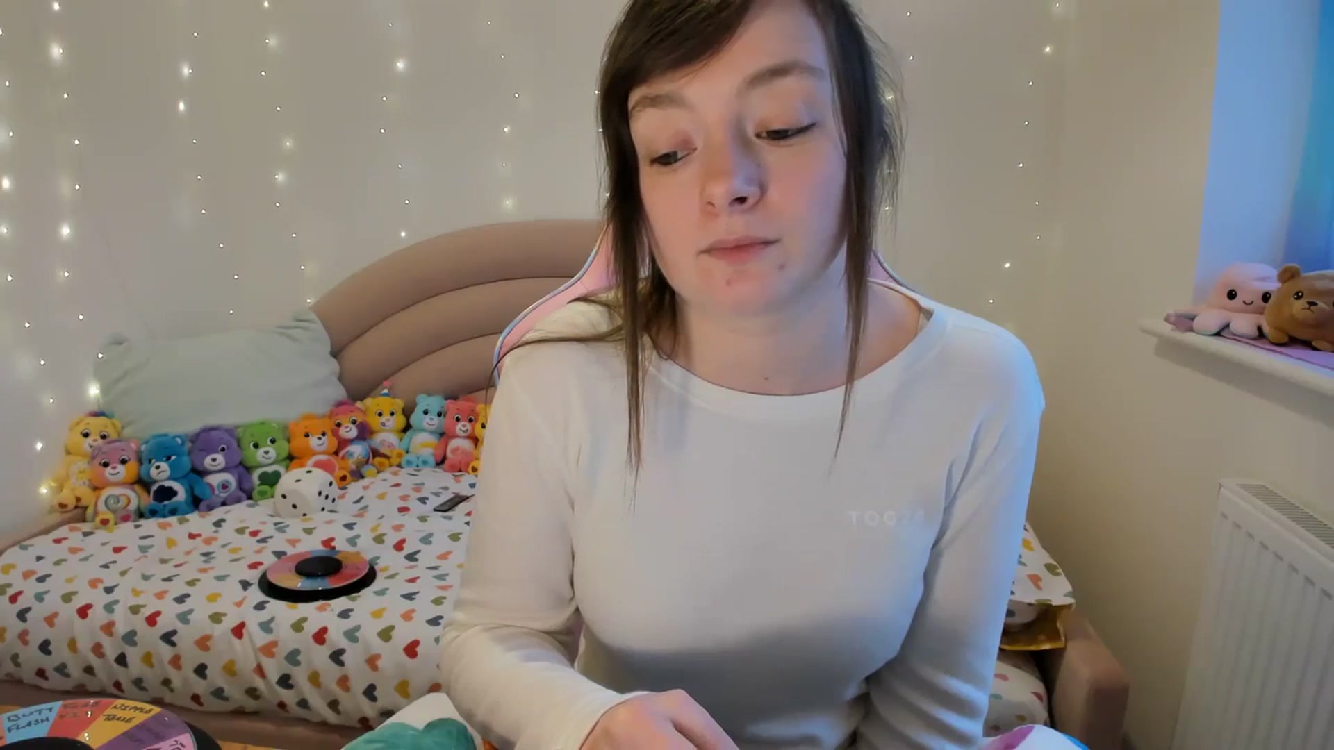 Gallery image thumbnail from JessieBear_'s myfreecams stream on, 02/29/2024, 17:51 image 7 of 20