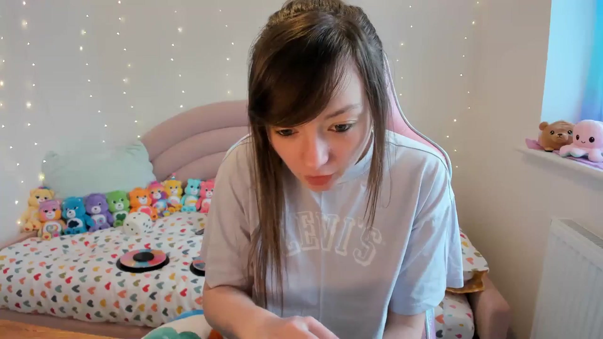 Gallery image thumbnail from JessieBear_'s myfreecams stream on, 03/01/2024, 14:43 image 19 of 20
