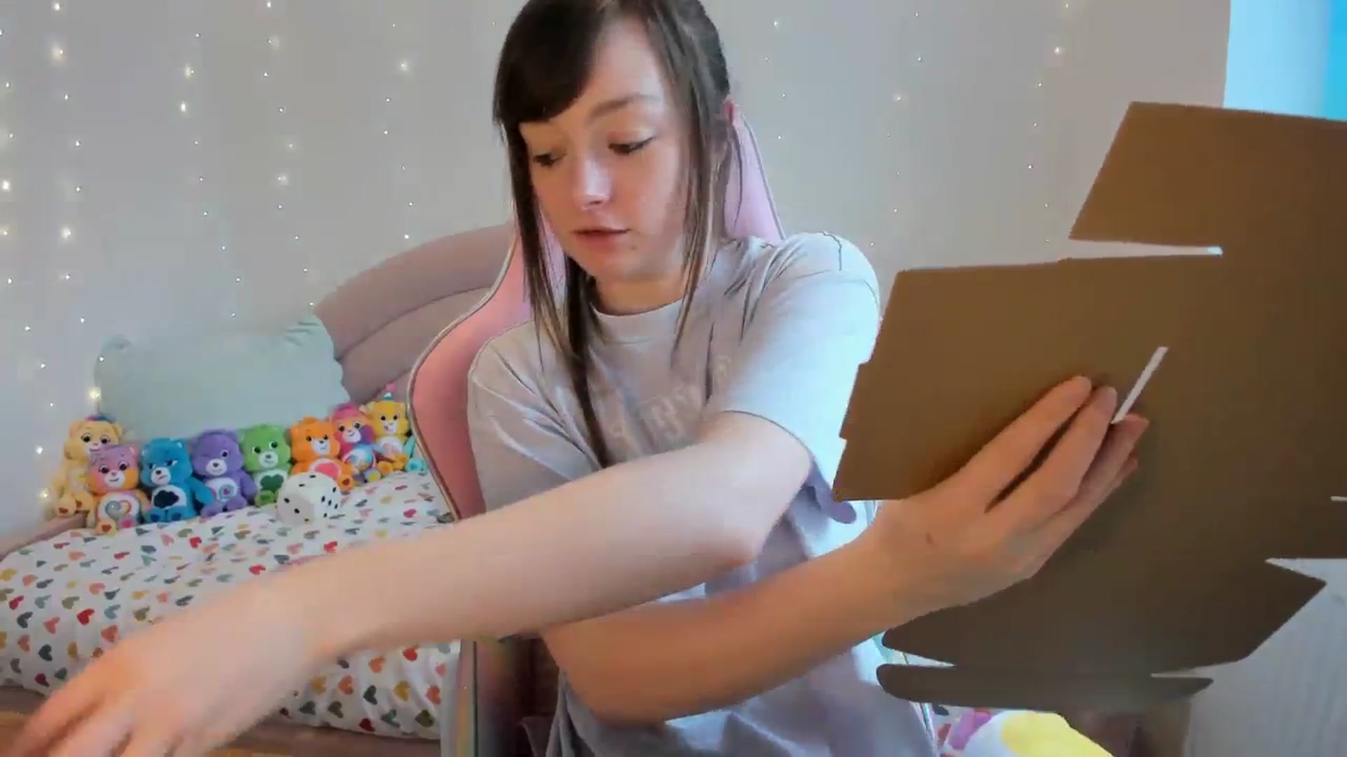 Gallery image thumbnail from JessieBear_'s myfreecams stream on, 03/01/2024, 14:43 image 11 of 20