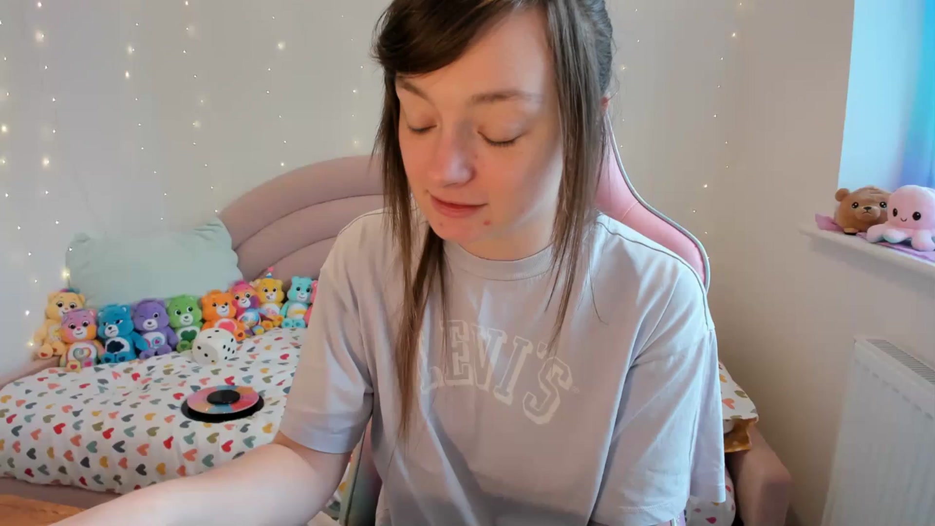 Gallery image thumbnail from JessieBear_'s myfreecams stream on, 03/01/2024, 14:43 image 13 of 20