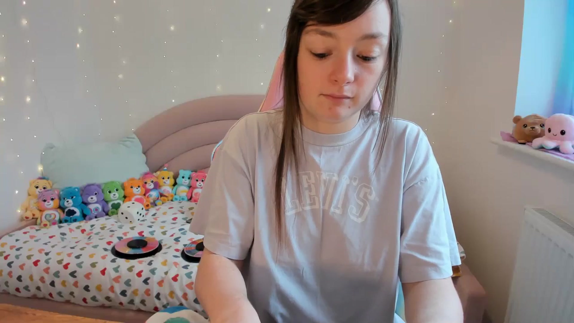 Gallery image thumbnail from JessieBear_'s myfreecams stream on, 03/01/2024, 14:43 image 14 of 20
