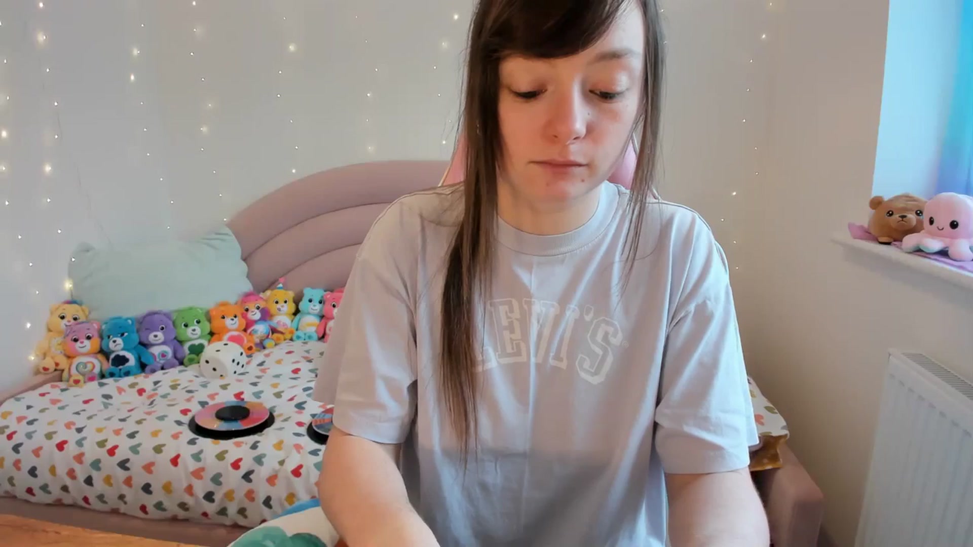 Gallery image thumbnail from JessieBear_'s myfreecams stream on, 03/01/2024, 14:43 image 18 of 20