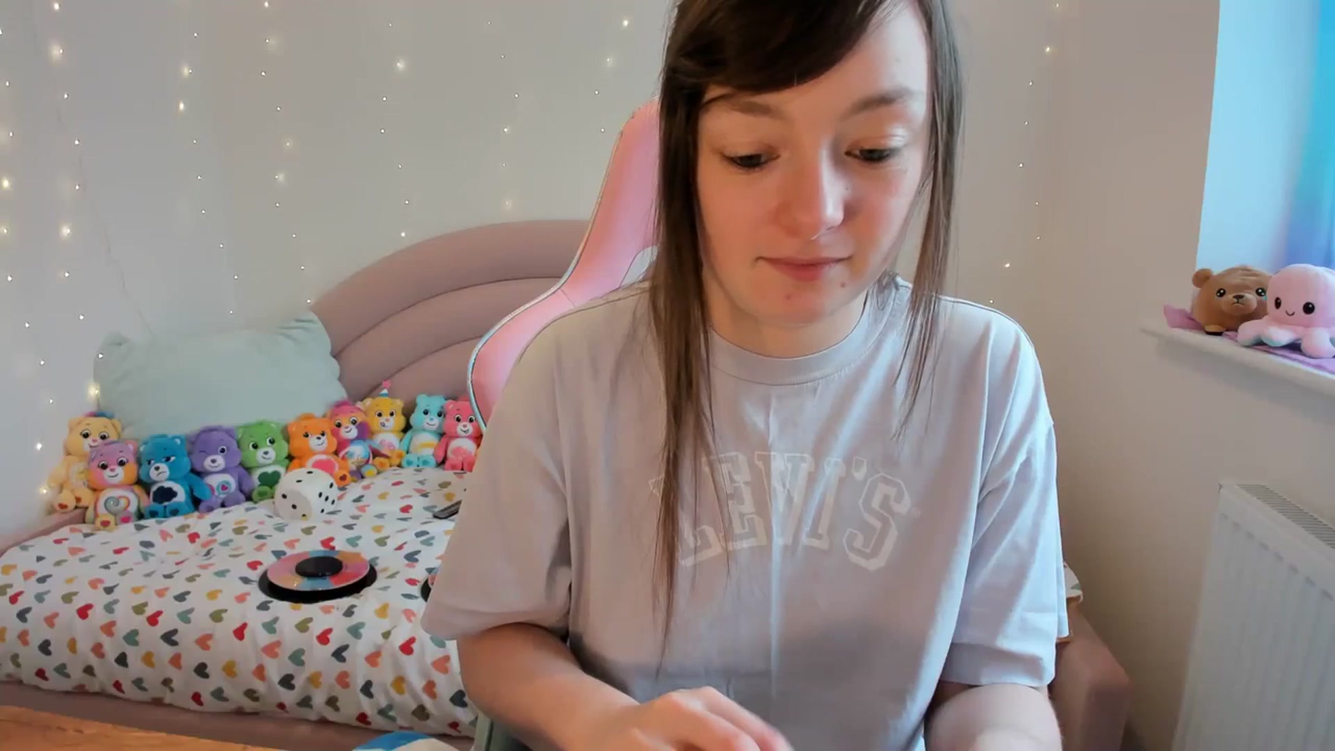 Gallery image thumbnail from JessieBear_'s myfreecams stream on, 03/01/2024, 14:43 image 15 of 20