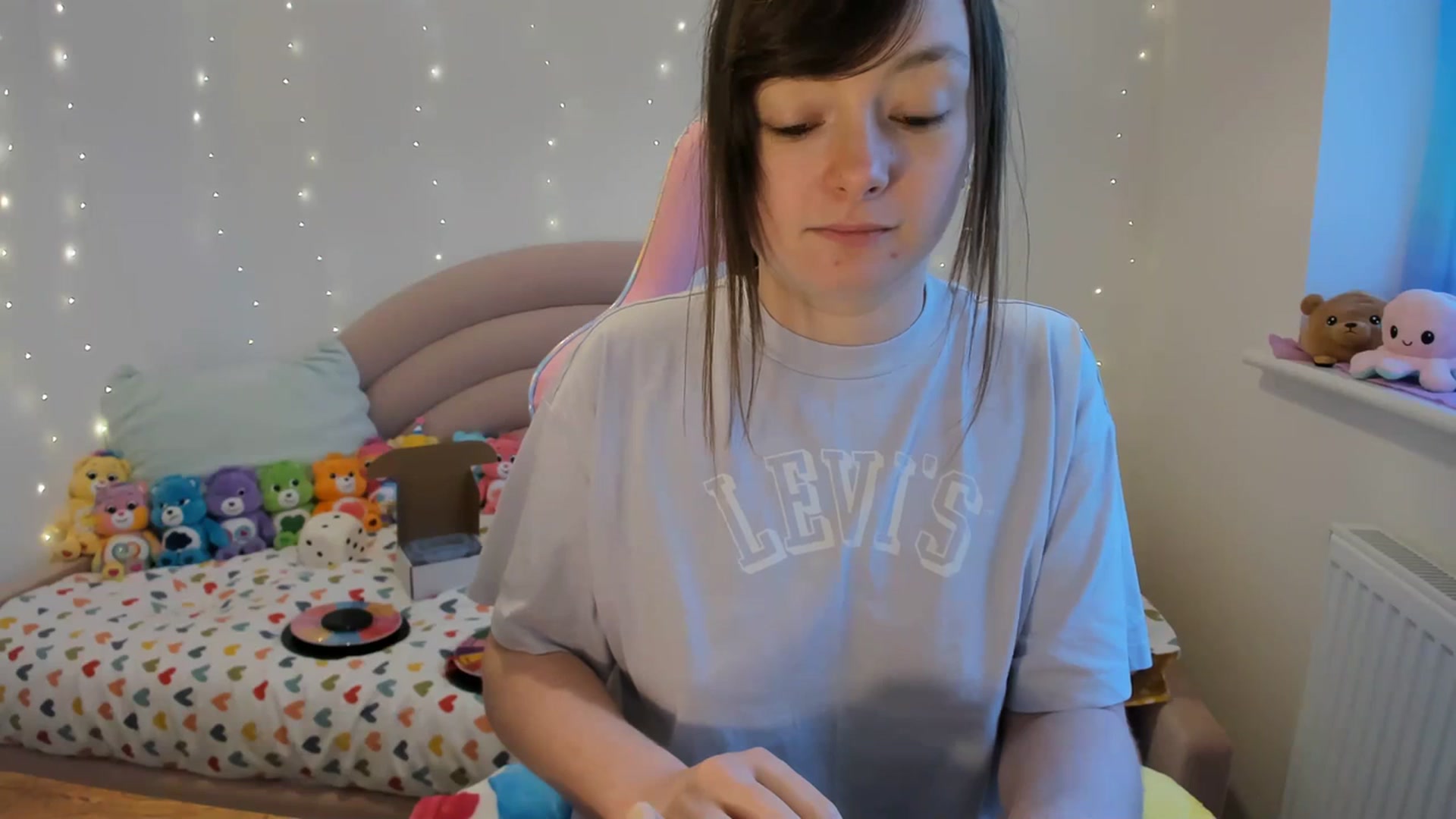 Gallery image thumbnail from JessieBear_'s myfreecams stream on, 03/01/2024, 18:03 image 12 of 20