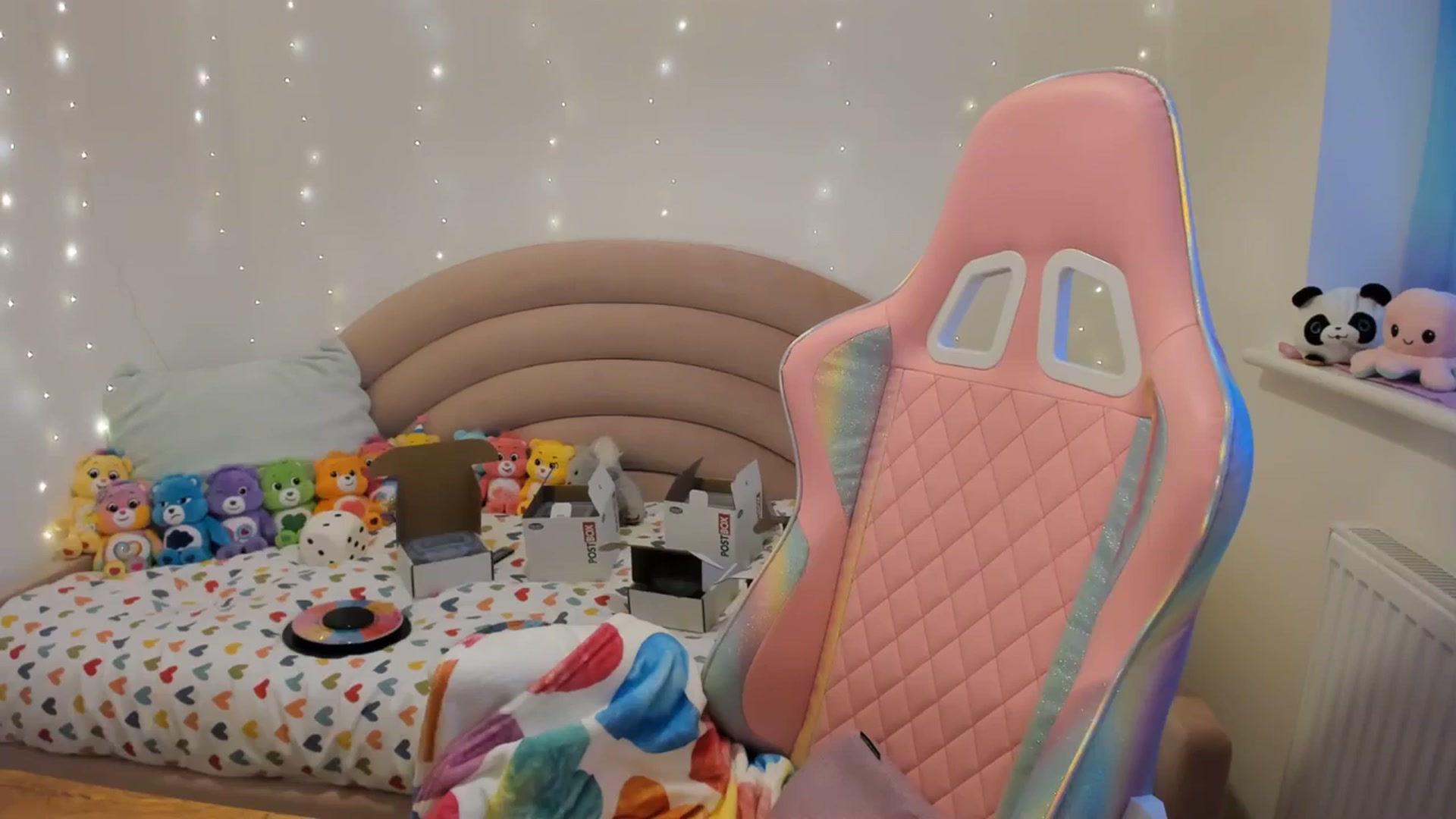 Gallery image thumbnail from JessieBear_'s myfreecams stream on, 03/01/2024, 18:03 image 19 of 20