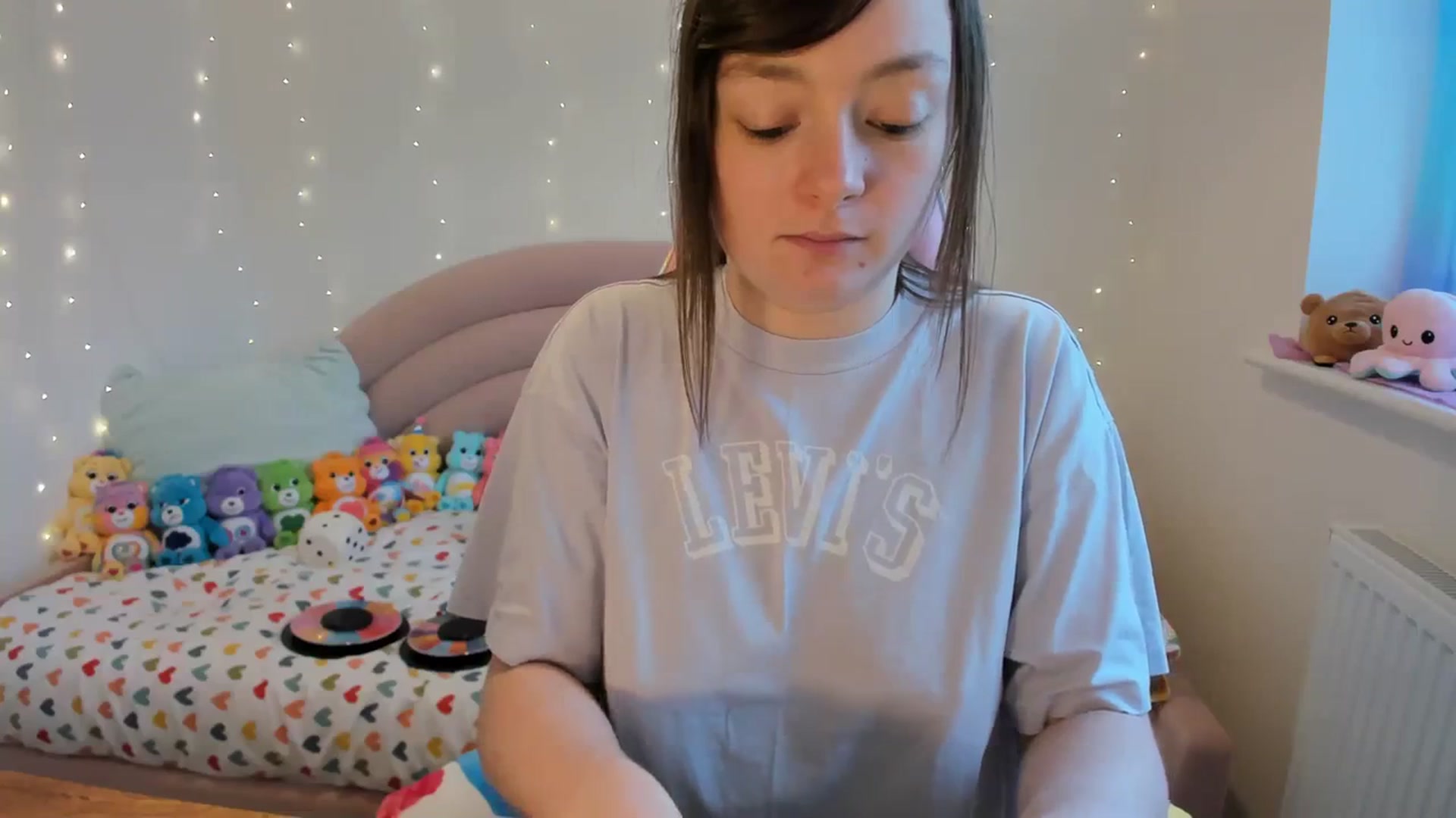 Gallery image thumbnail from JessieBear_'s myfreecams stream on, 03/01/2024, 18:03 image 8 of 20