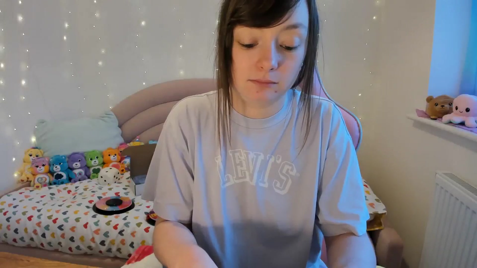 Gallery image thumbnail from JessieBear_'s myfreecams stream on, 03/01/2024, 18:03 image 14 of 20