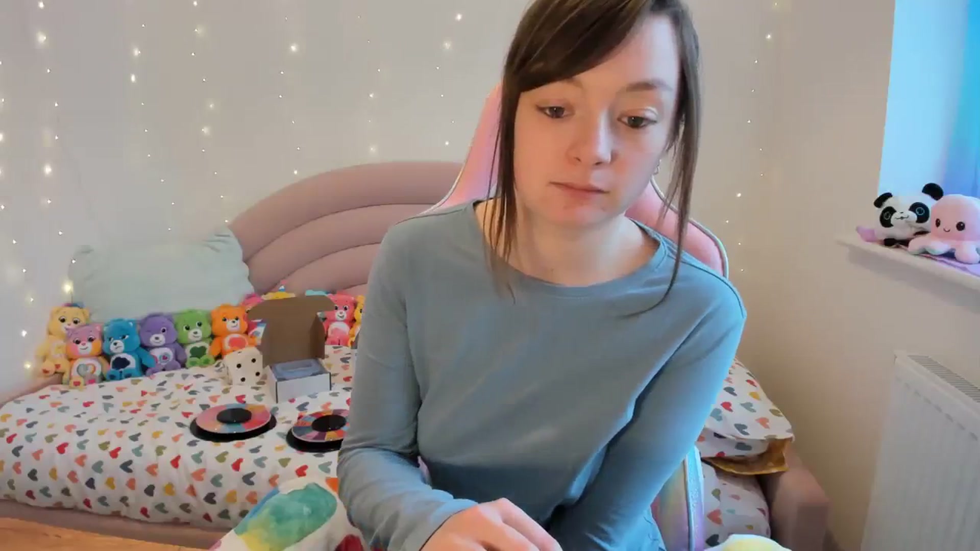 Gallery image thumbnail from JessieBear_'s myfreecams stream on, 03/04/2024, 18:16 image 8 of 20