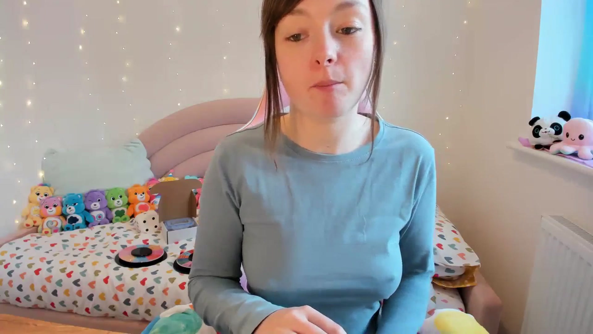 Gallery image thumbnail from JessieBear_'s myfreecams stream on, 03/04/2024, 18:16 image 4 of 20