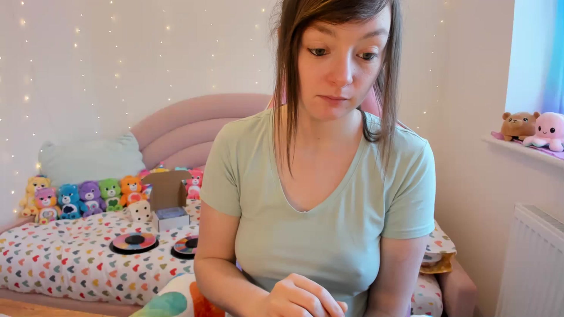 Gallery image thumbnail from JessieBear_'s myfreecams stream on, 03/05/2024, 16:02 image 1 of 20