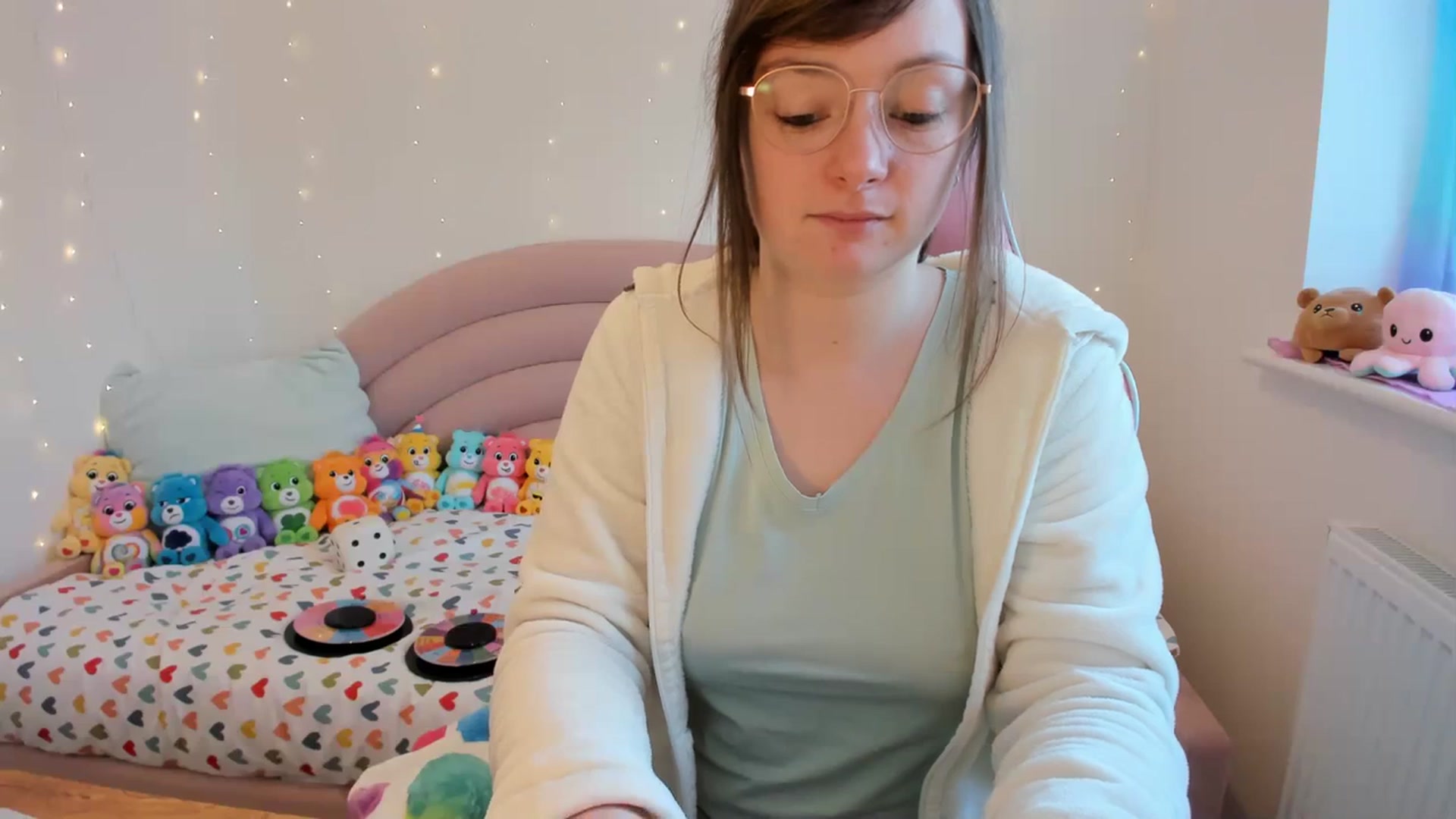 Gallery image thumbnail from JessieBear_'s myfreecams stream on, 03/05/2024, 16:02 image 8 of 20