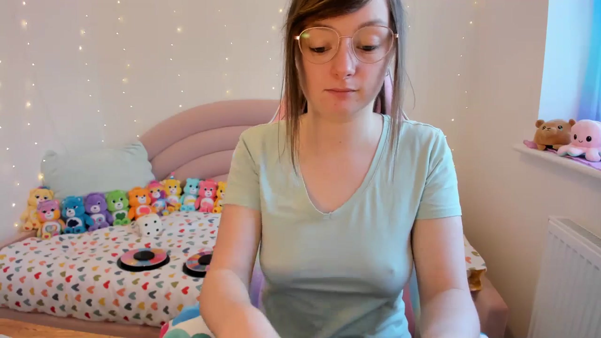 Gallery image thumbnail from JessieBear_'s myfreecams stream on, 03/05/2024, 16:02 image 5 of 20