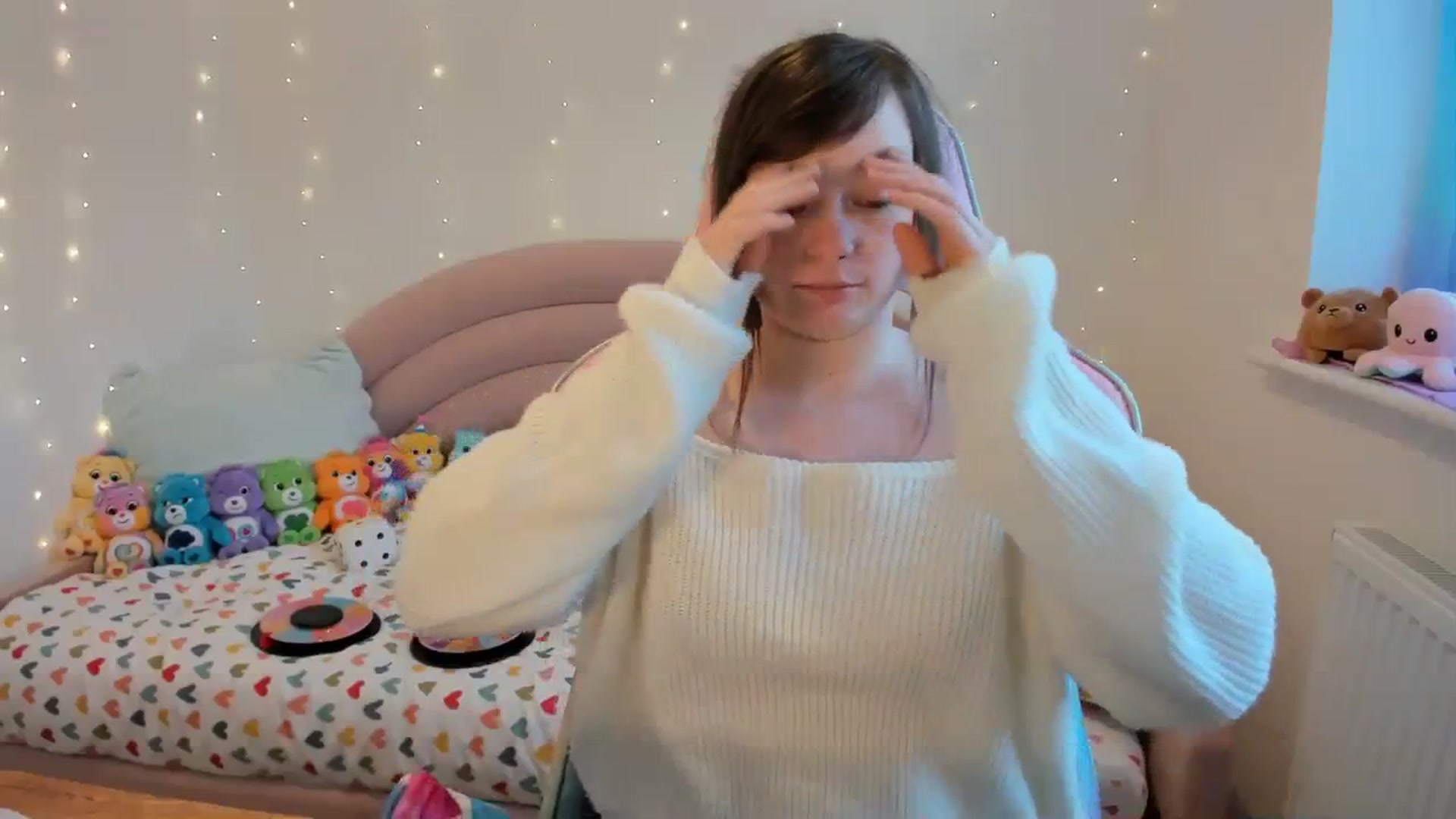 Gallery image thumbnail from JessieBear_'s myfreecams stream on, 03/05/2024, 17:31 image 15 of 20