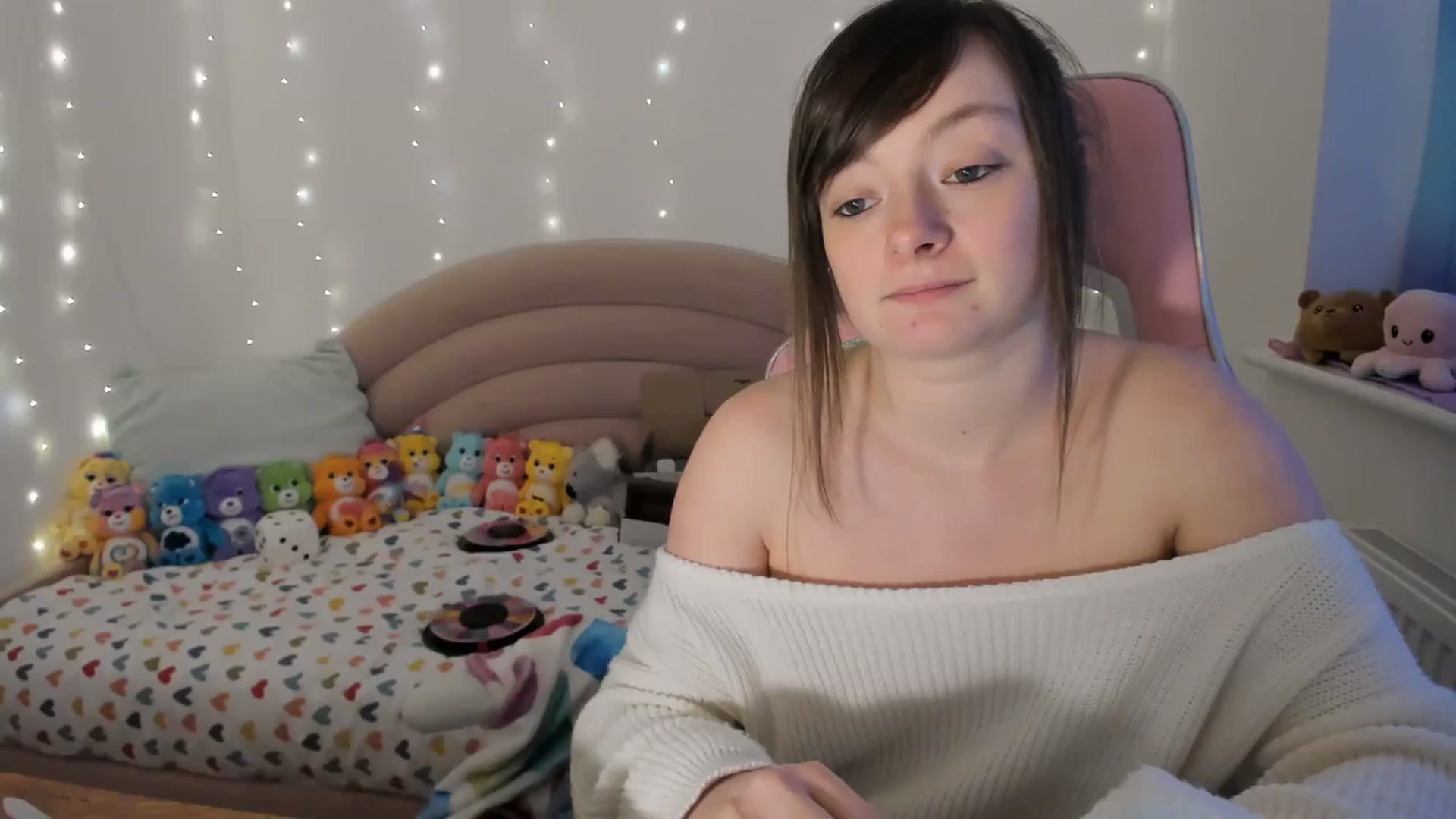 Gallery image thumbnail from JessieBear_'s myfreecams stream on, 03/05/2024, 18:09 image 20 of 20