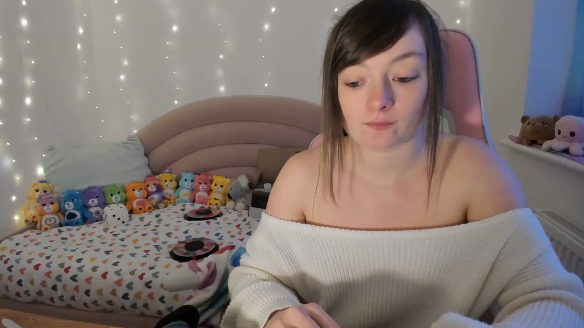 Gallery image thumbnail from JessieBear_'s myfreecams stream on, 03/05/2024, 18:09 image 15 of 20