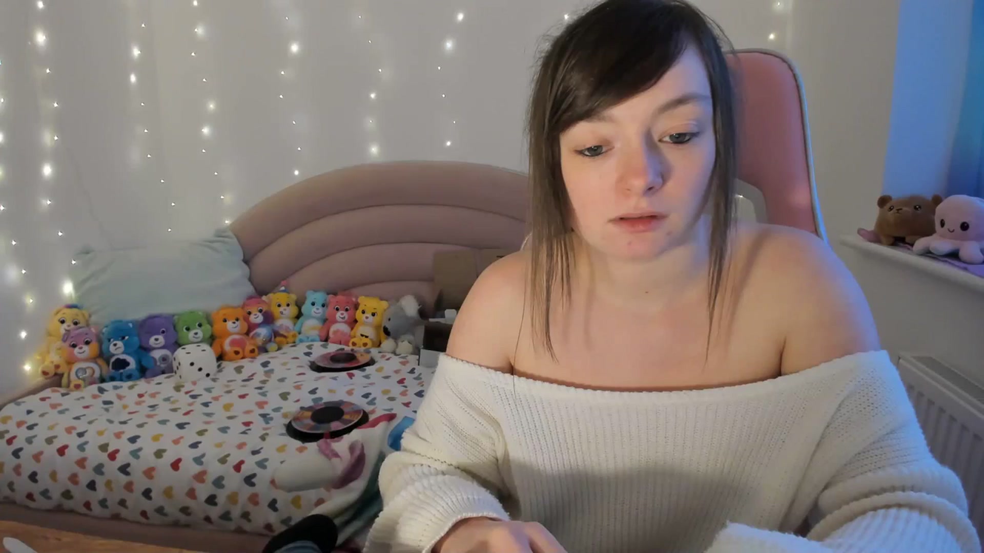 Gallery image thumbnail from JessieBear_'s myfreecams stream on, 03/05/2024, 18:09 image 11 of 20