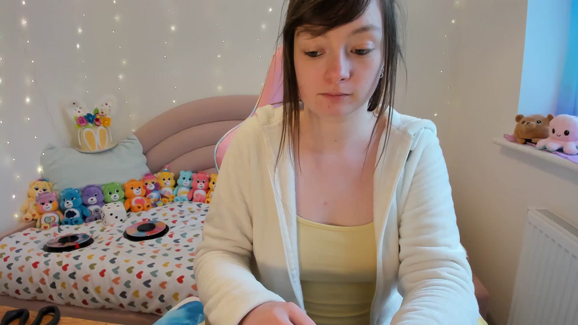 Gallery image thumbnail from JessieBear_'s myfreecams stream on, 03/07/2024, 17:27 image 1 of 20
