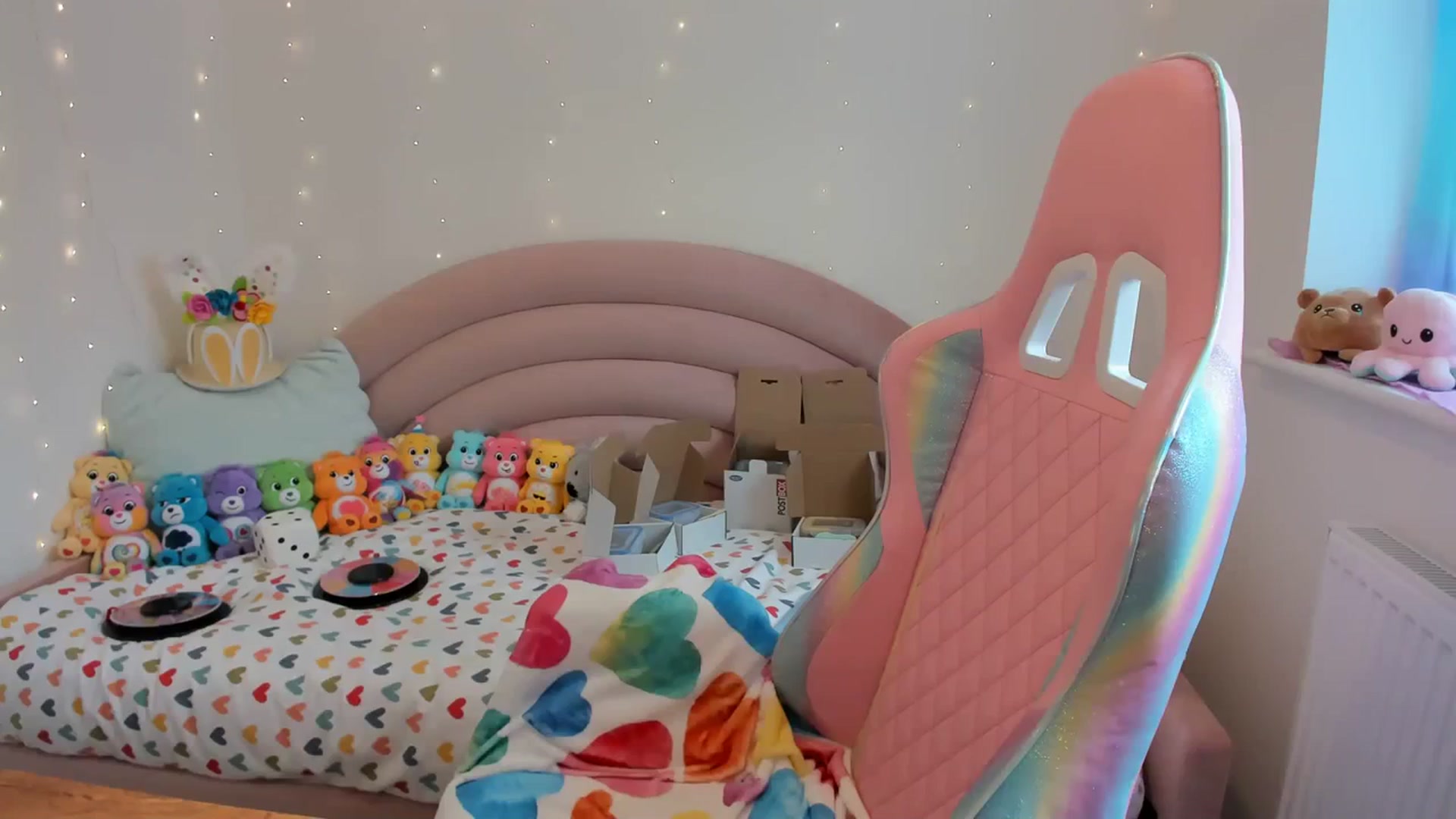 Gallery image thumbnail from JessieBear_'s myfreecams stream on, 03/08/2024, 12:35 image 1 of 20