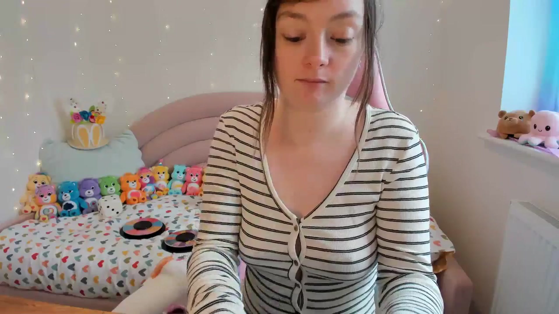 Gallery image thumbnail from JessieBear_'s myfreecams stream on, 03/08/2024, 13:53 image 9 of 20