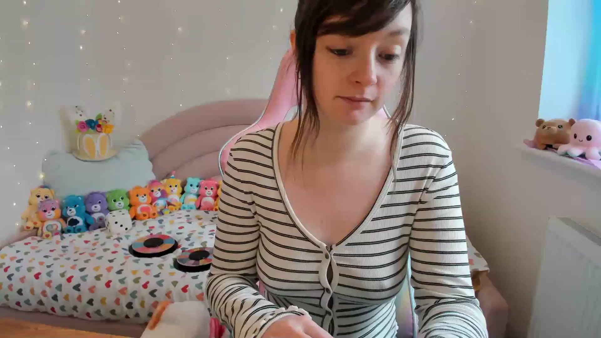 Gallery image thumbnail from JessieBear_'s myfreecams stream on, 03/08/2024, 13:53 image 7 of 20