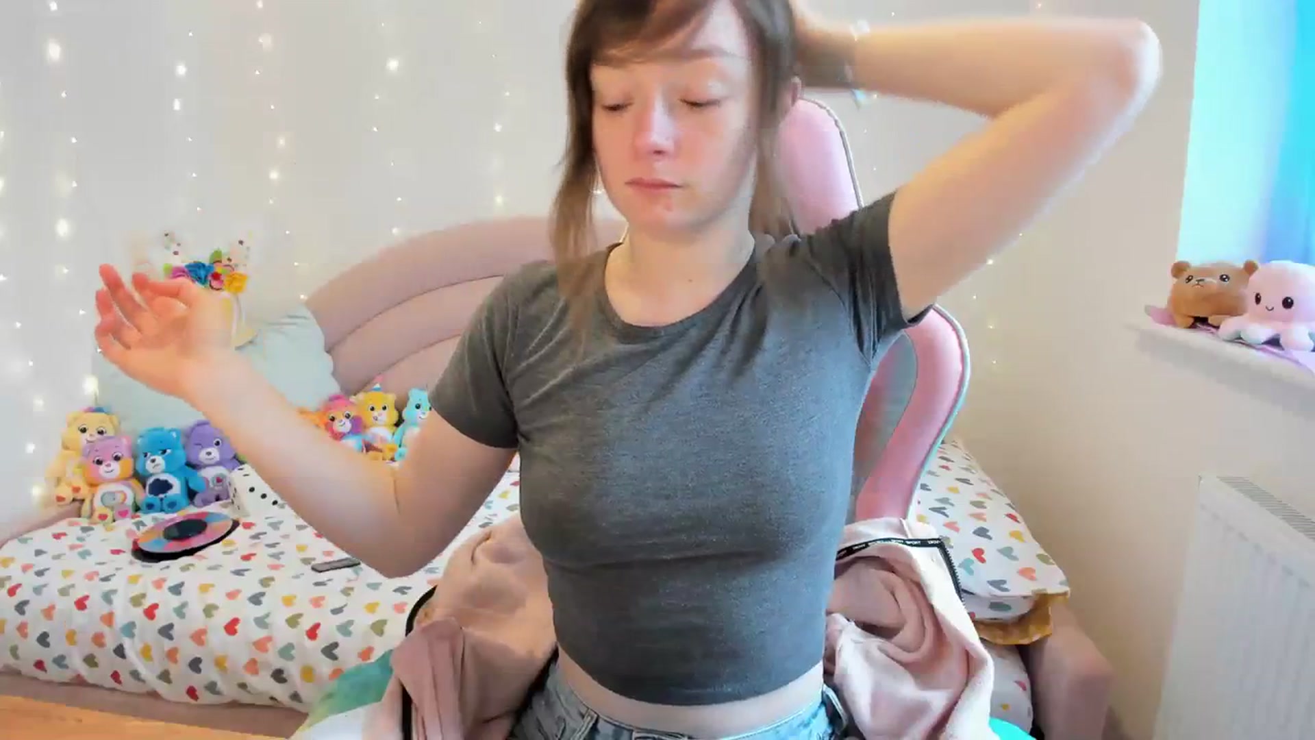 Gallery image thumbnail from JessieBear_'s myfreecams stream on, 03/11/2024, 14:13 image 10 of 20
