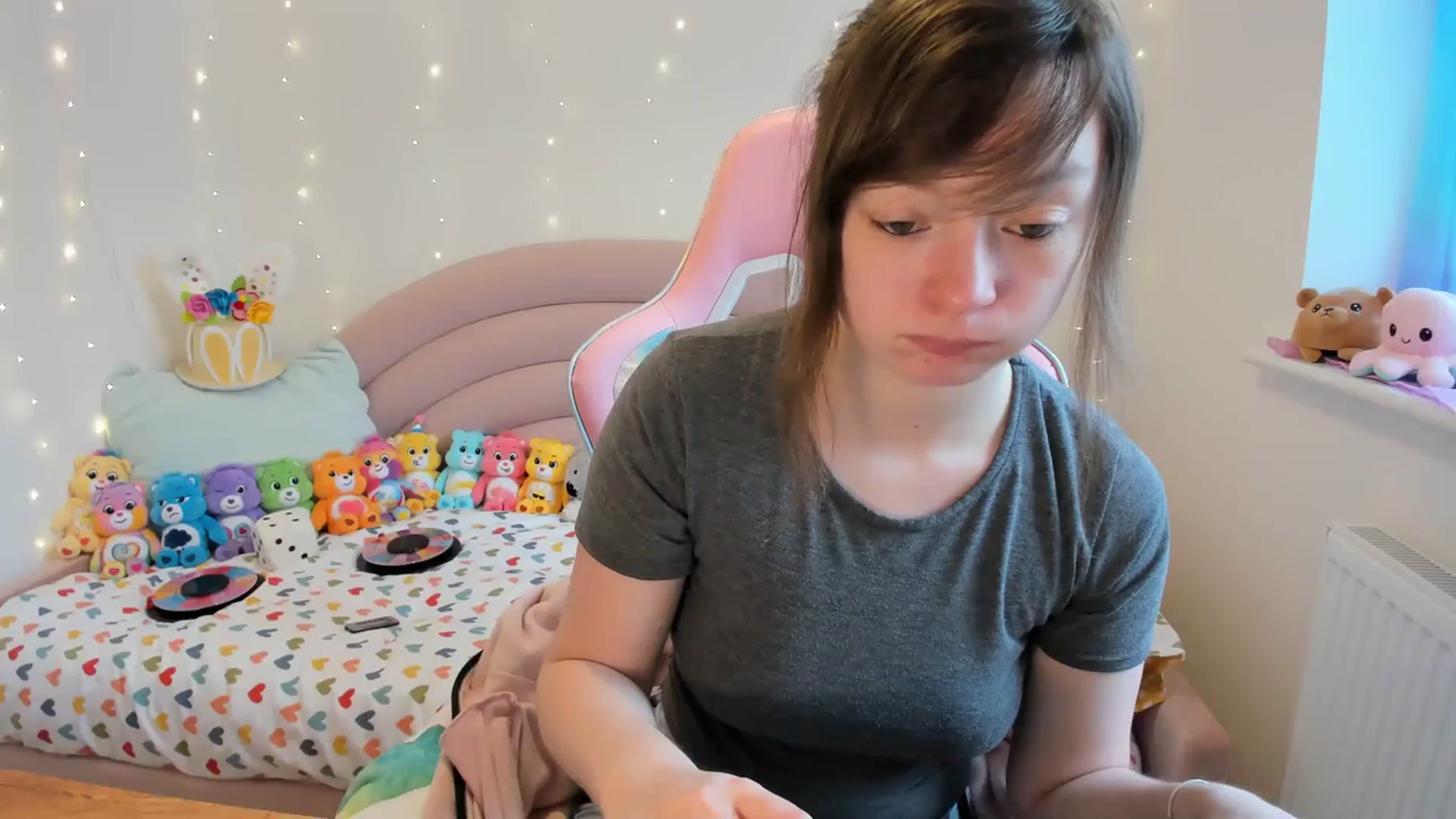 Gallery image thumbnail from JessieBear_'s myfreecams stream on, 03/11/2024, 14:13 image 14 of 20