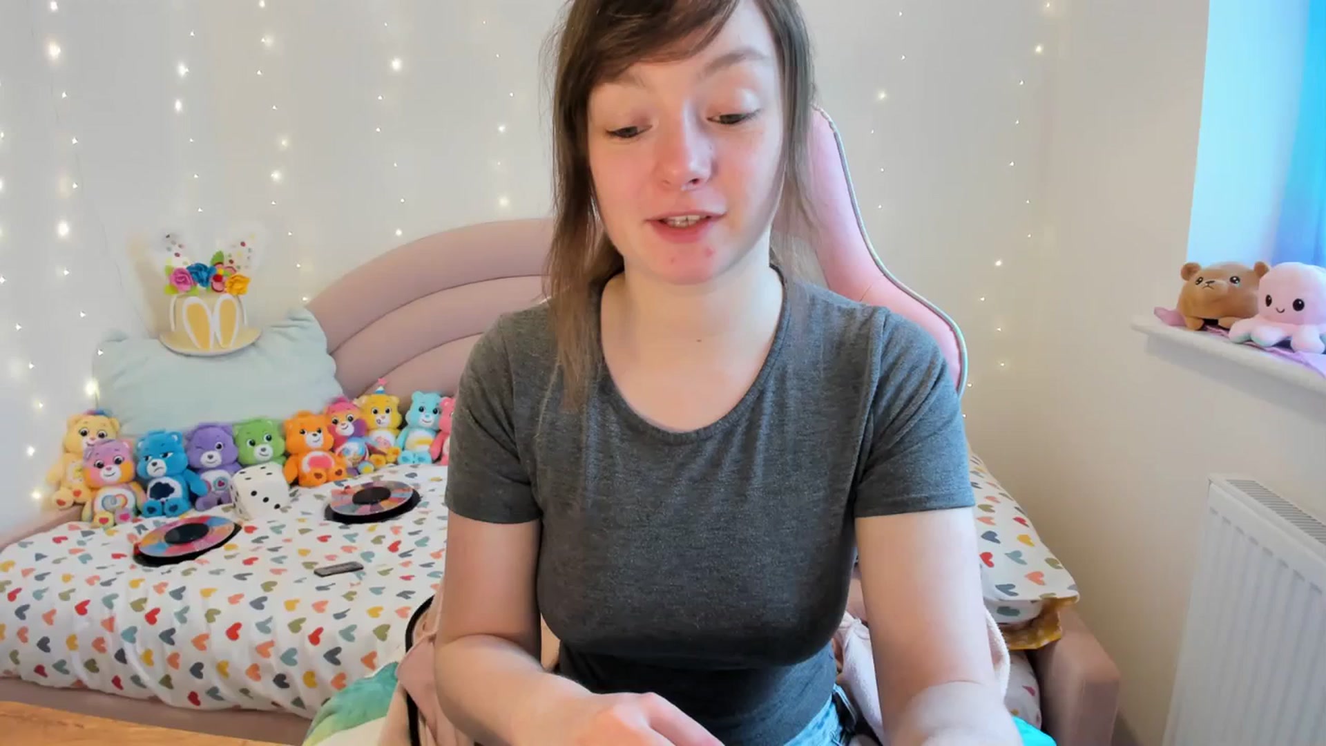 Gallery image thumbnail from JessieBear_'s myfreecams stream on, 03/11/2024, 14:13 image 1 of 20