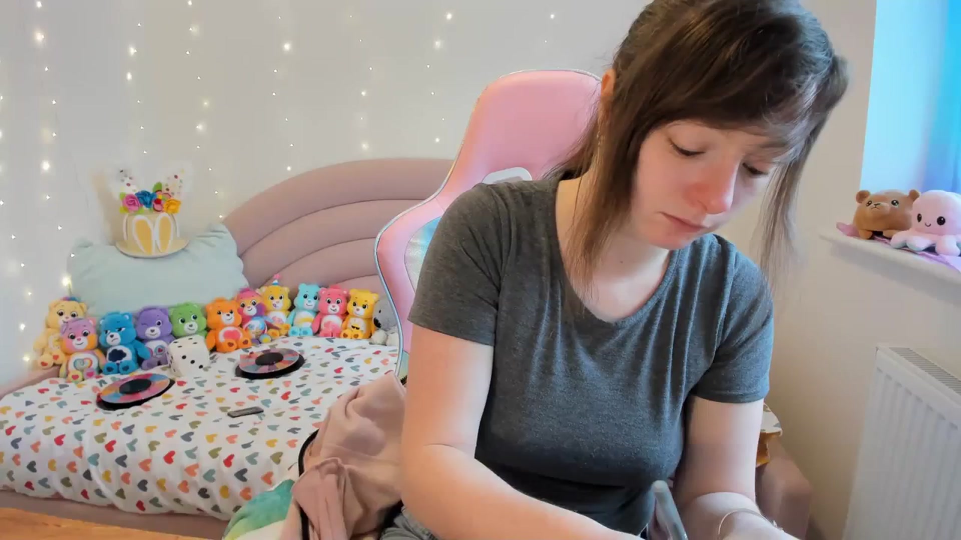 Gallery image thumbnail from JessieBear_'s myfreecams stream on, 03/11/2024, 14:13 image 16 of 20
