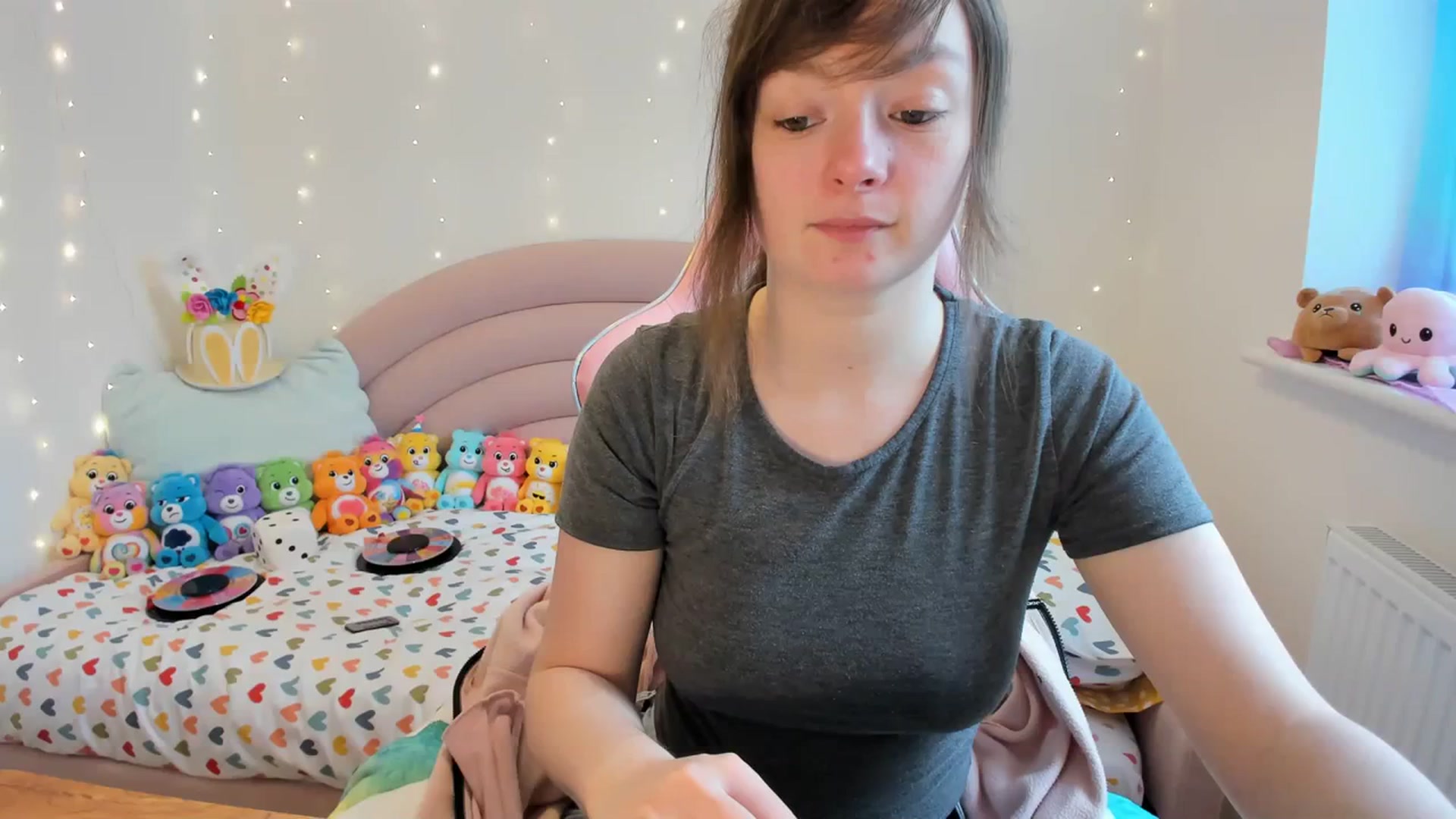 Gallery image thumbnail from JessieBear_'s myfreecams stream on, 03/11/2024, 14:13 image 18 of 20