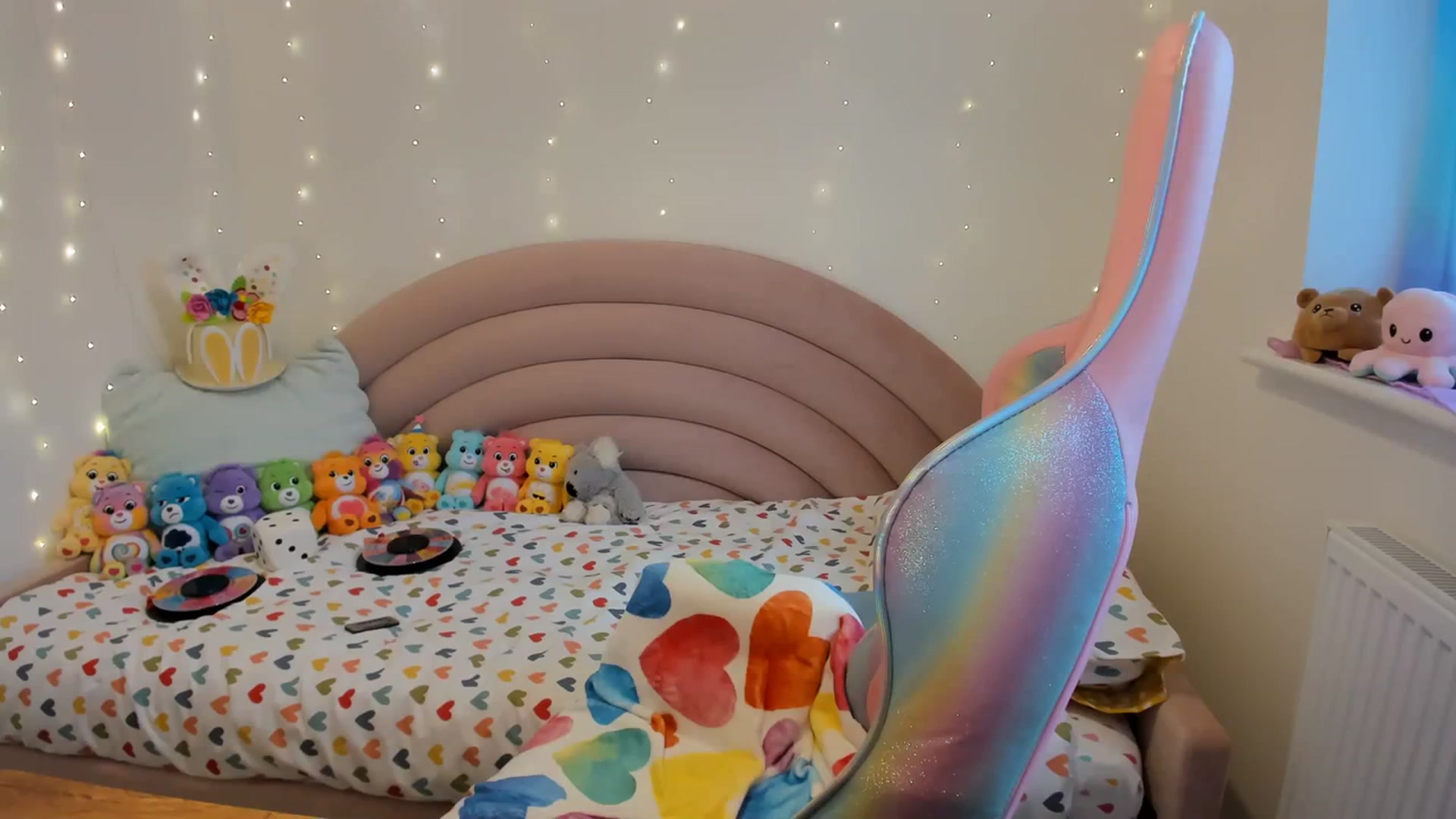 Gallery image thumbnail from JessieBear_'s myfreecams stream on, 03/11/2024, 15:22 image 14 of 20