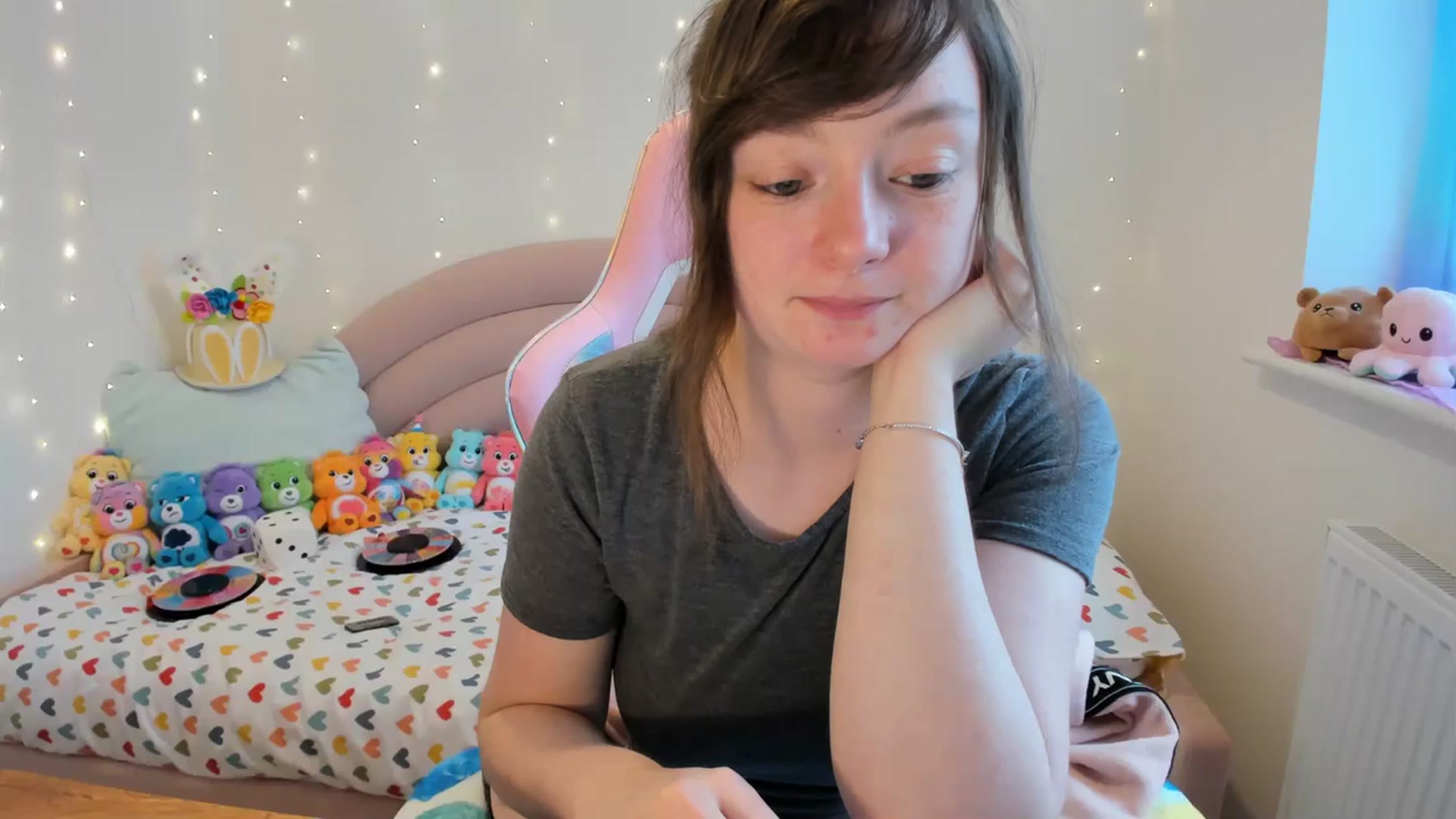 Gallery image thumbnail from JessieBear_'s myfreecams stream on, 03/11/2024, 16:09 image 9 of 20