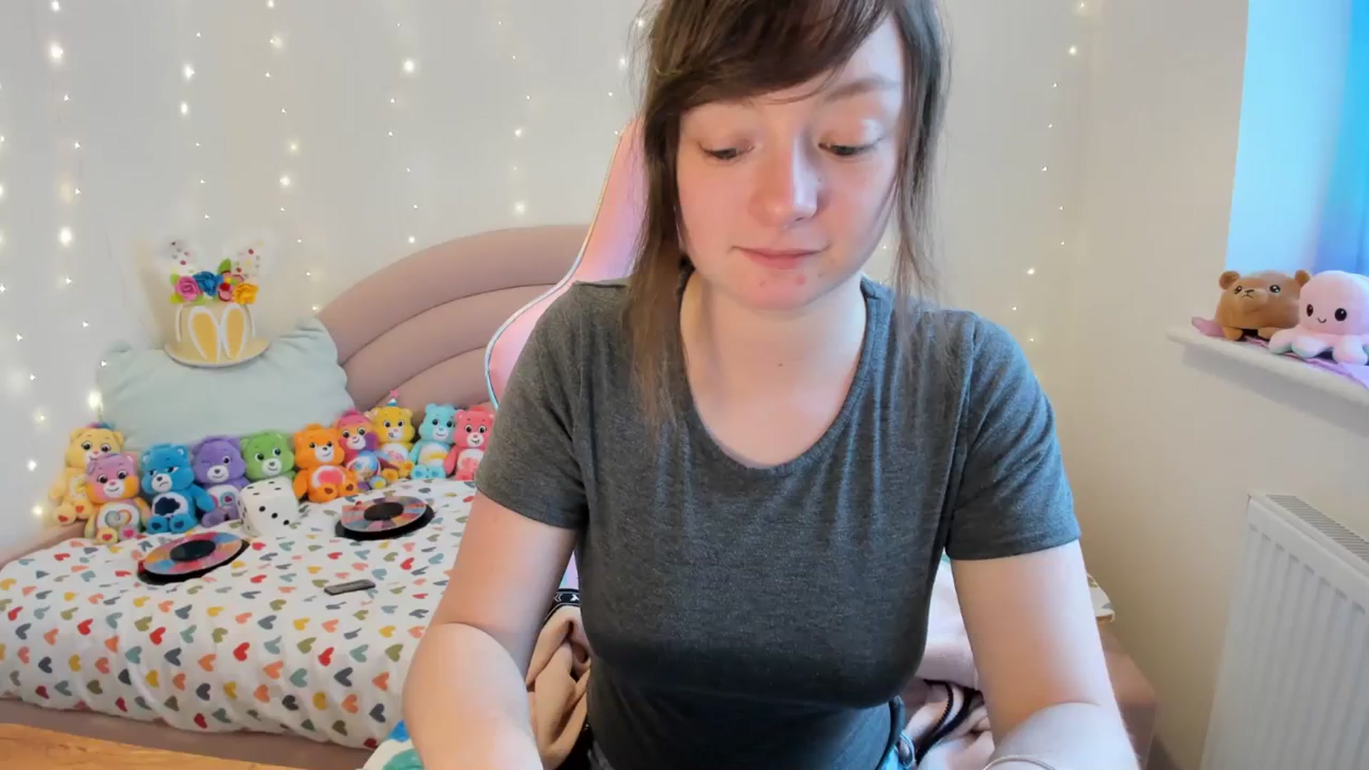Gallery image thumbnail from JessieBear_'s myfreecams stream on, 03/11/2024, 16:09 image 19 of 20