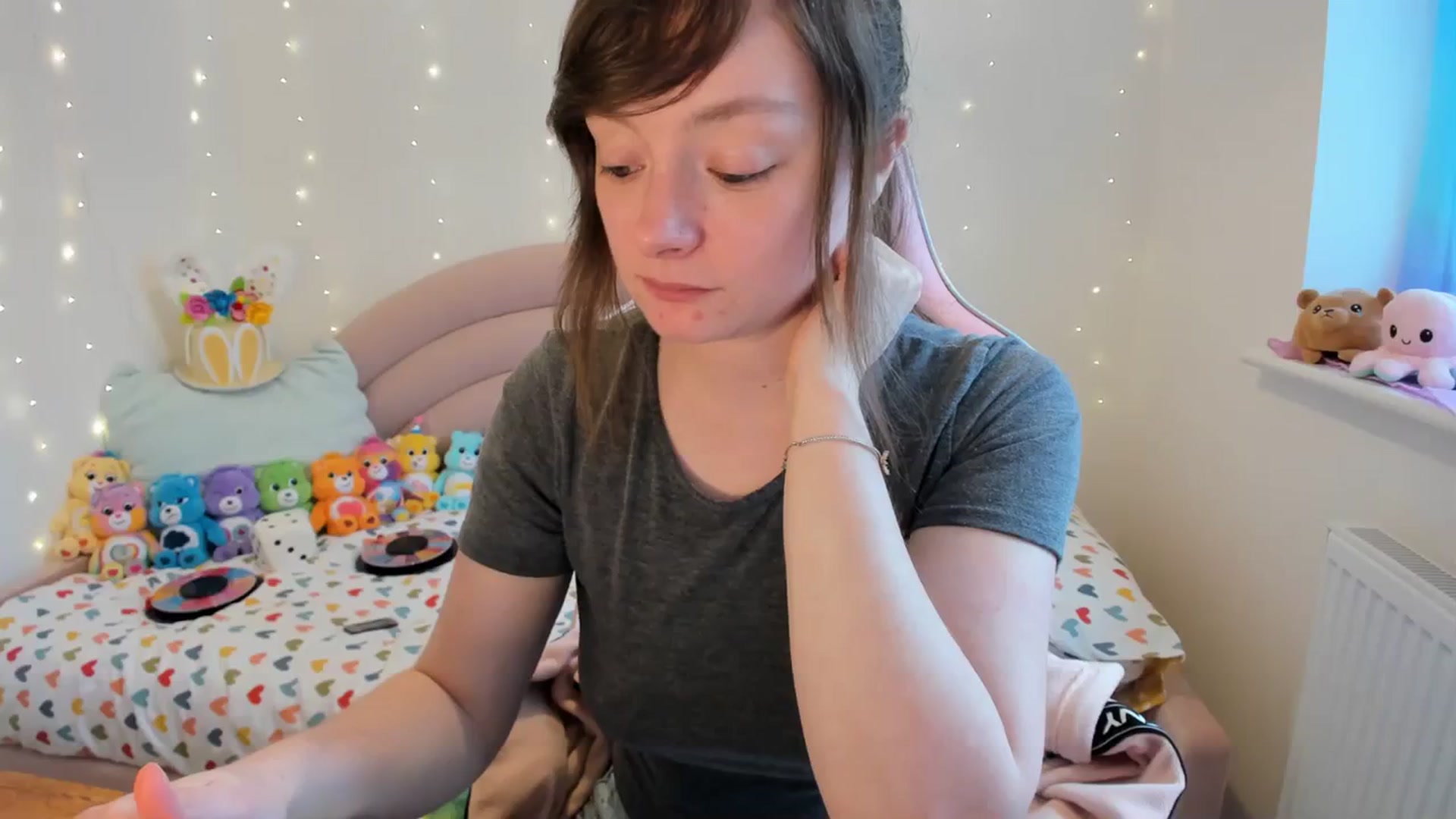Gallery image thumbnail from JessieBear_'s myfreecams stream on, 03/11/2024, 16:09 image 13 of 20