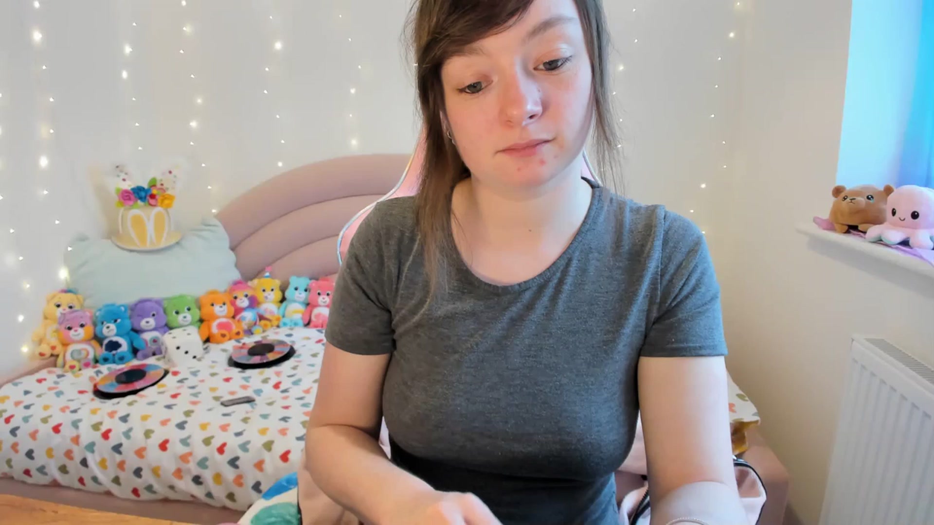 Gallery image thumbnail from JessieBear_'s myfreecams stream on, 03/11/2024, 16:09 image 6 of 20
