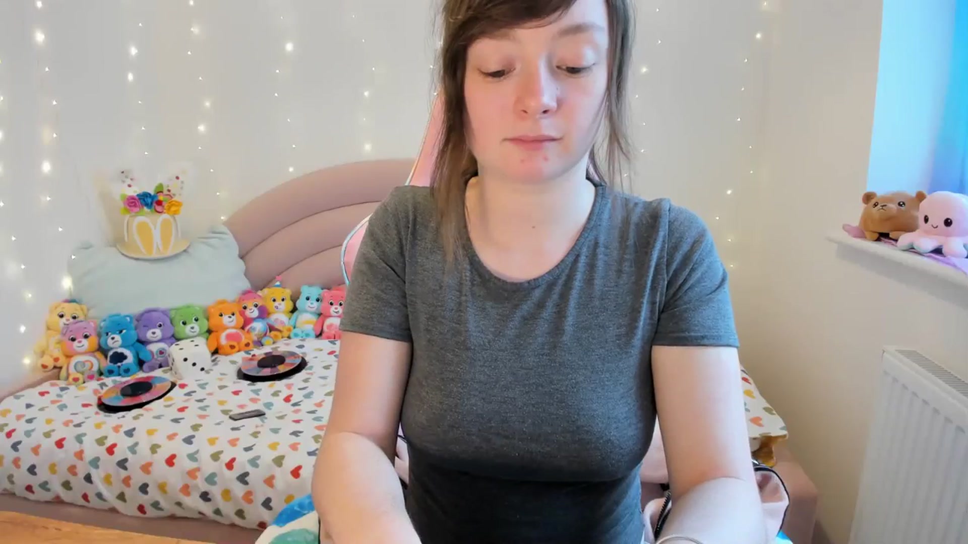 Gallery image thumbnail from JessieBear_'s myfreecams stream on, 03/11/2024, 16:09 image 18 of 20