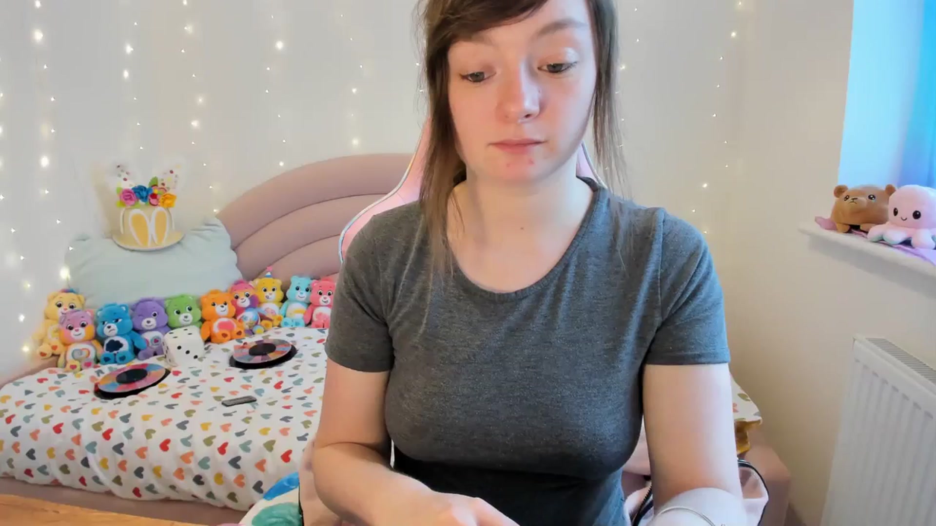 Gallery image thumbnail from JessieBear_'s myfreecams stream on, 03/11/2024, 16:09 image 3 of 20
