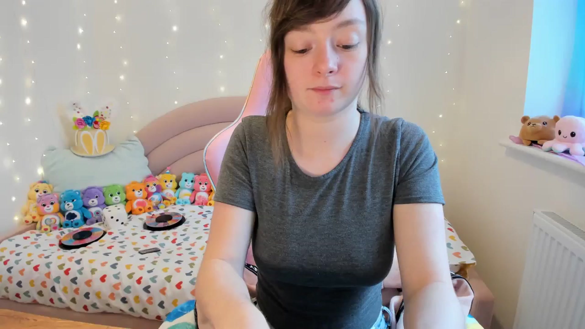 Gallery image thumbnail from JessieBear_'s myfreecams stream on, 03/11/2024, 16:09 image 10 of 20