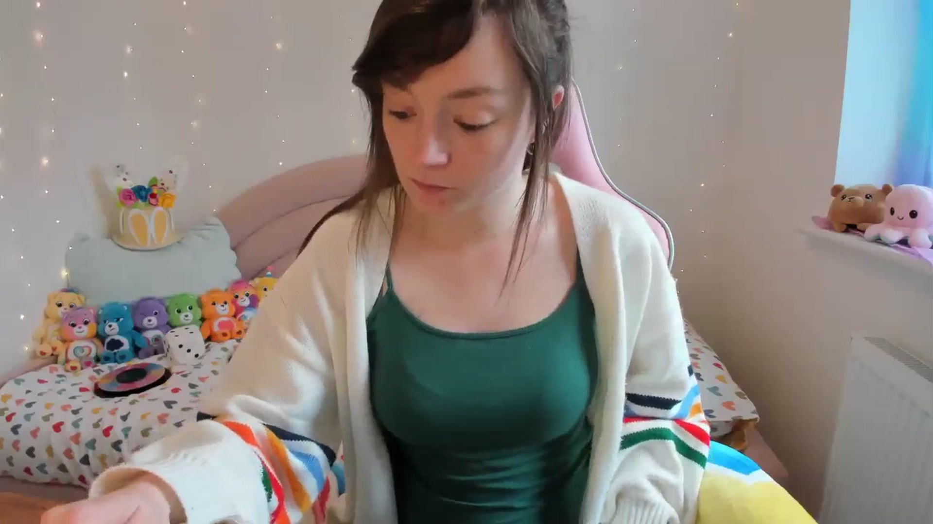 Gallery image thumbnail from JessieBear_'s myfreecams stream on, 03/12/2024, 14:42 image 3 of 20