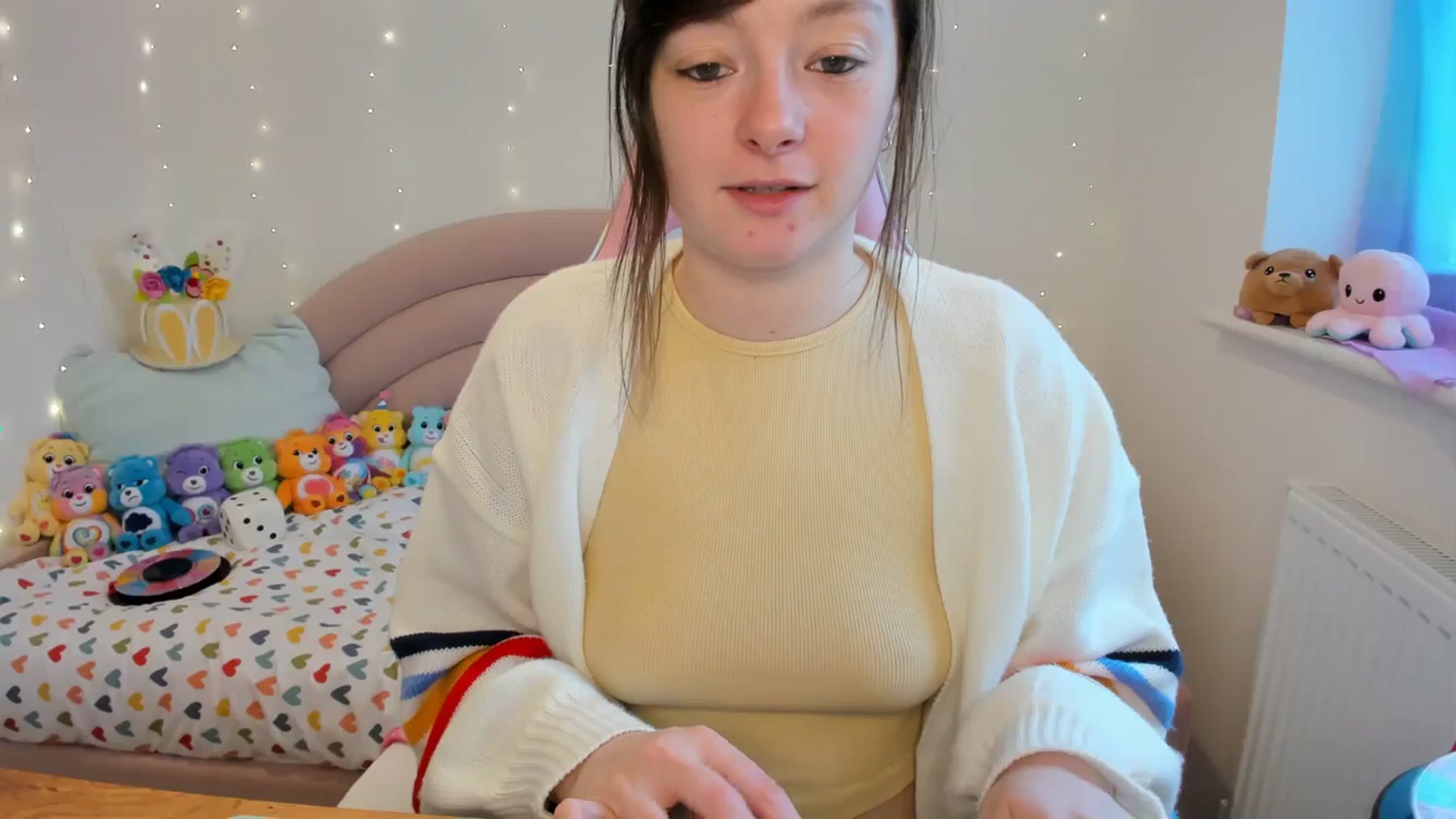 Gallery image thumbnail from JessieBear_'s myfreecams stream on, 03/14/2024, 15:50 image 20 of 20