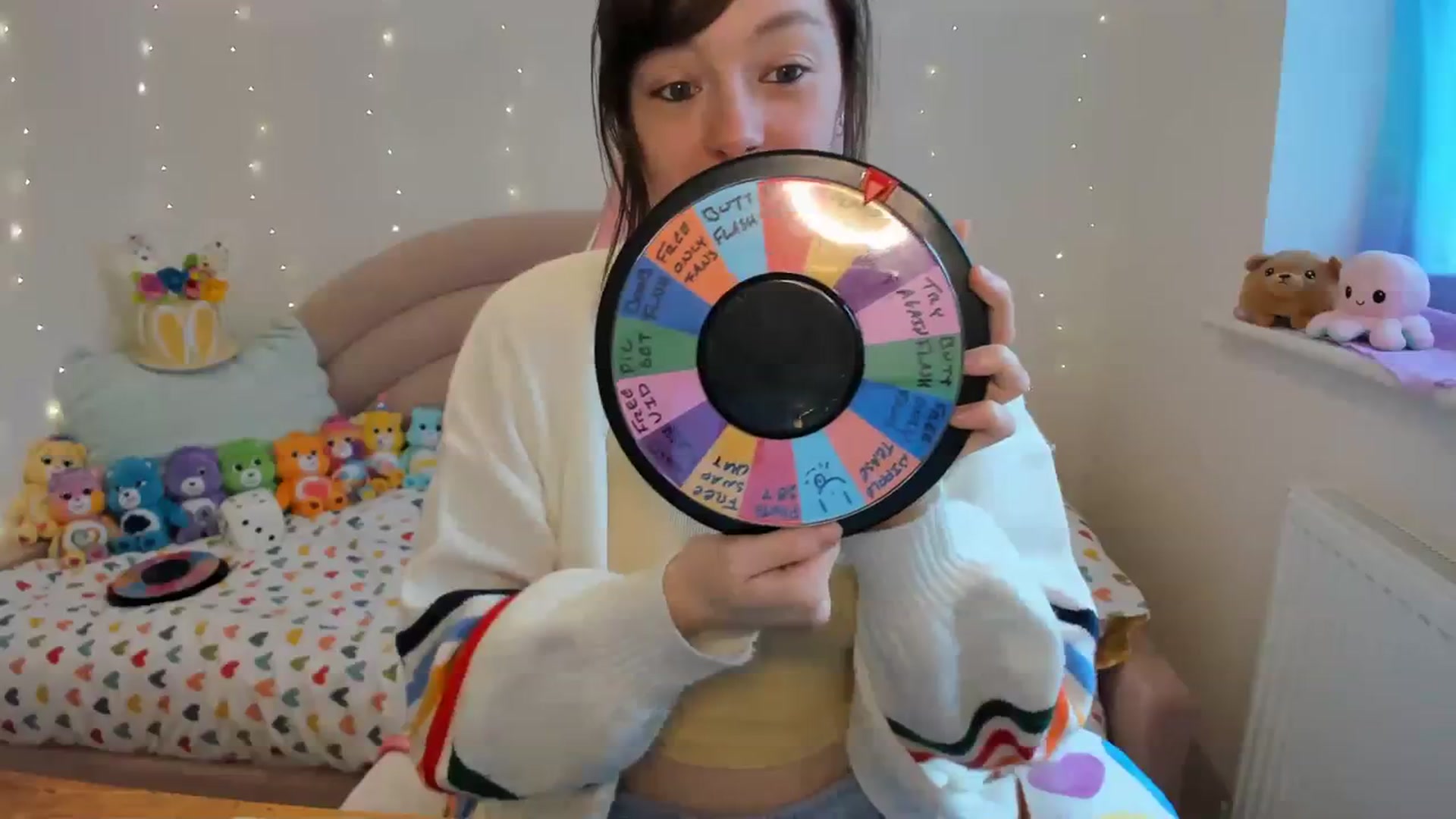 Gallery image thumbnail from JessieBear_'s myfreecams stream on, 03/14/2024, 15:50 image 19 of 20