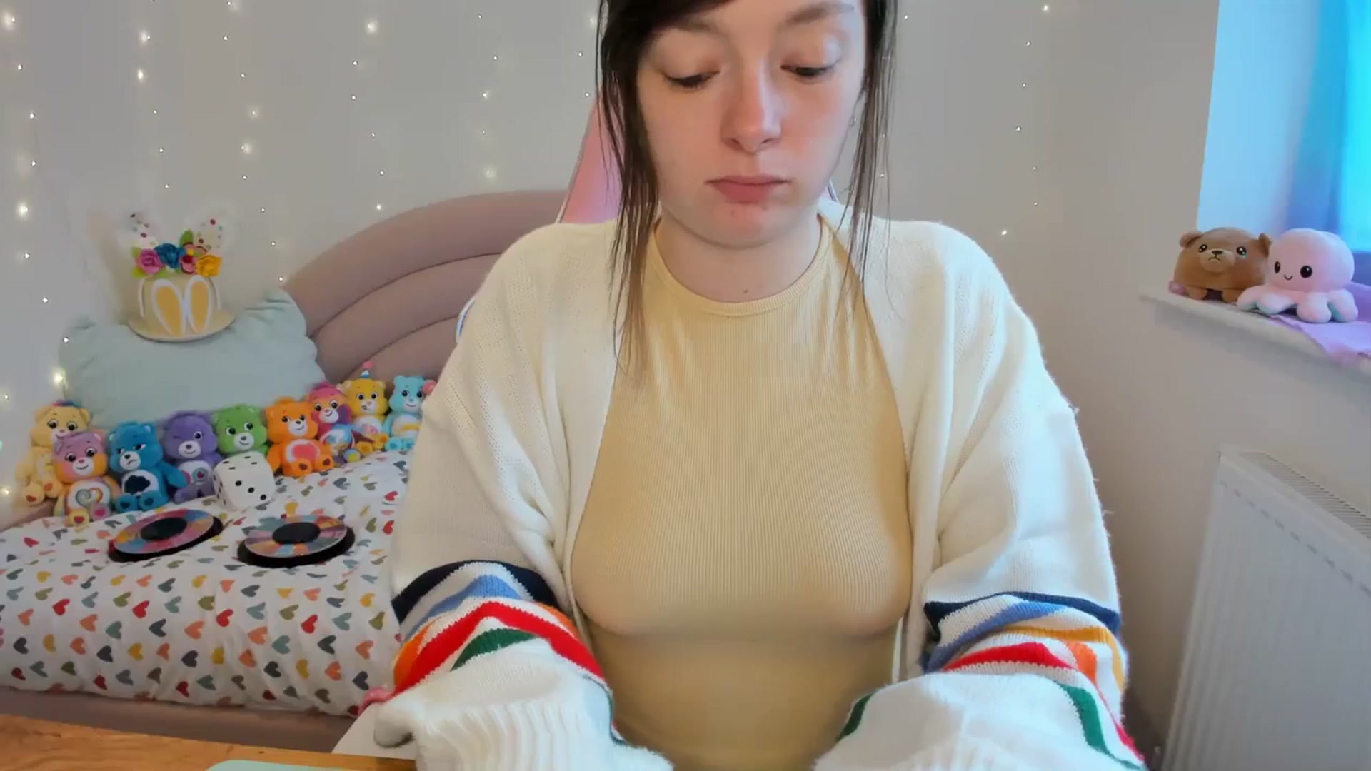 Gallery image thumbnail from JessieBear_'s myfreecams stream on, 03/14/2024, 15:50 image 18 of 20