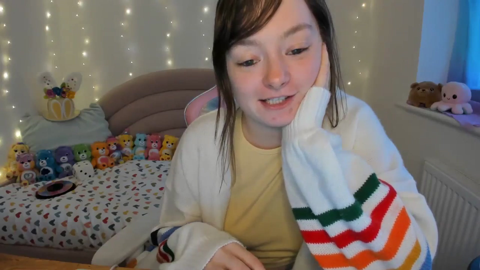 Gallery image thumbnail from JessieBear_'s myfreecams stream on, 03/14/2024, 18:52 image 13 of 20