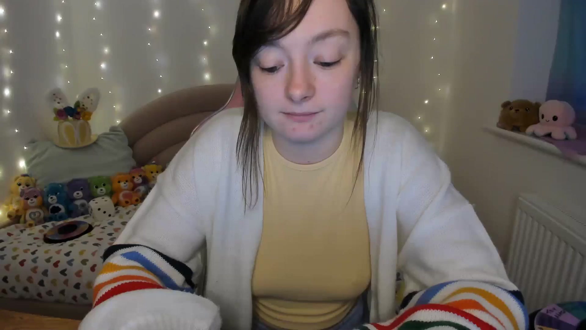Gallery image thumbnail from JessieBear_'s myfreecams stream on, 03/14/2024, 18:52 image 18 of 20