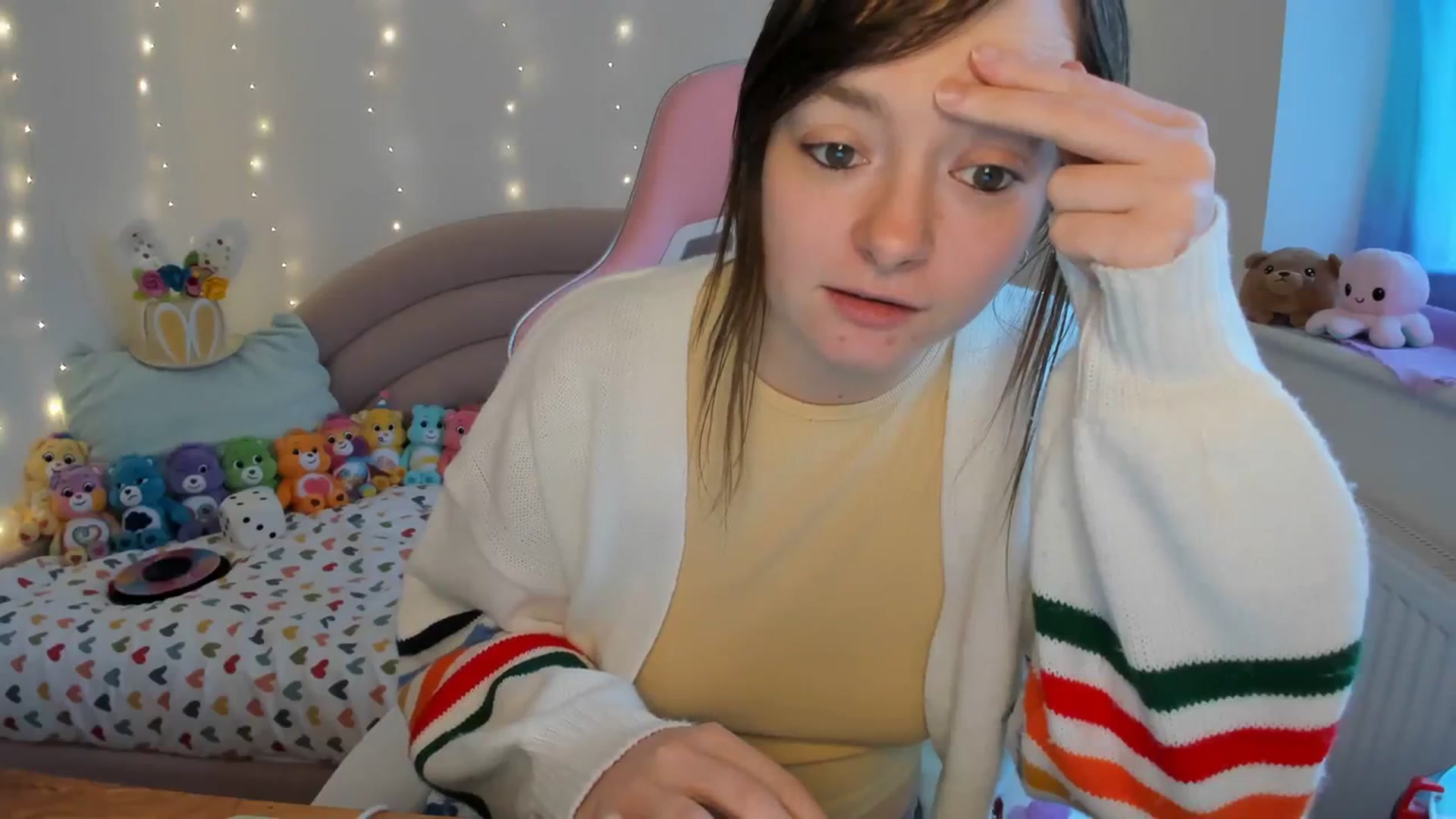 Gallery image thumbnail from JessieBear_'s myfreecams stream on, 03/14/2024, 18:52 image 9 of 20