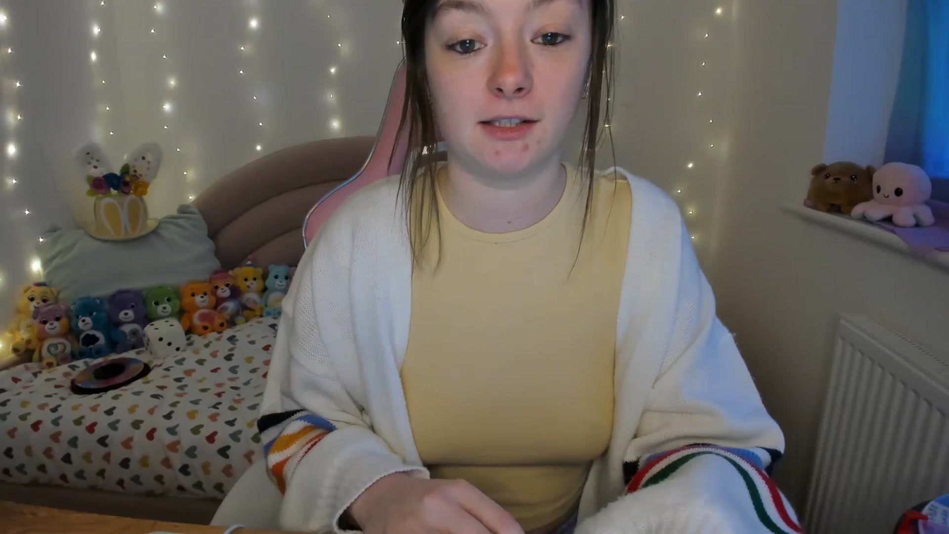 Gallery image thumbnail from JessieBear_'s myfreecams stream on, 03/14/2024, 18:52 image 16 of 20