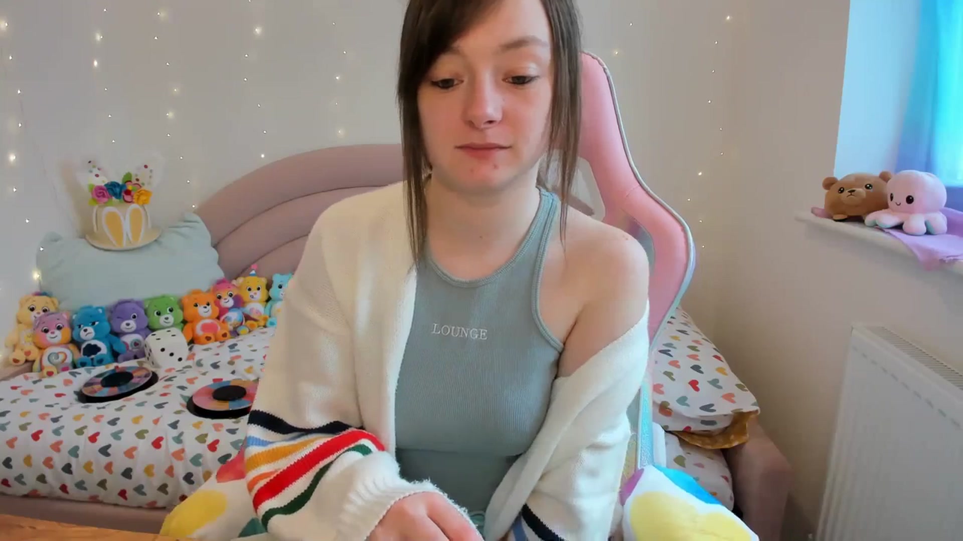 Gallery image thumbnail from JessieBear_'s myfreecams stream on, 03/15/2024, 15:24 image 10 of 20